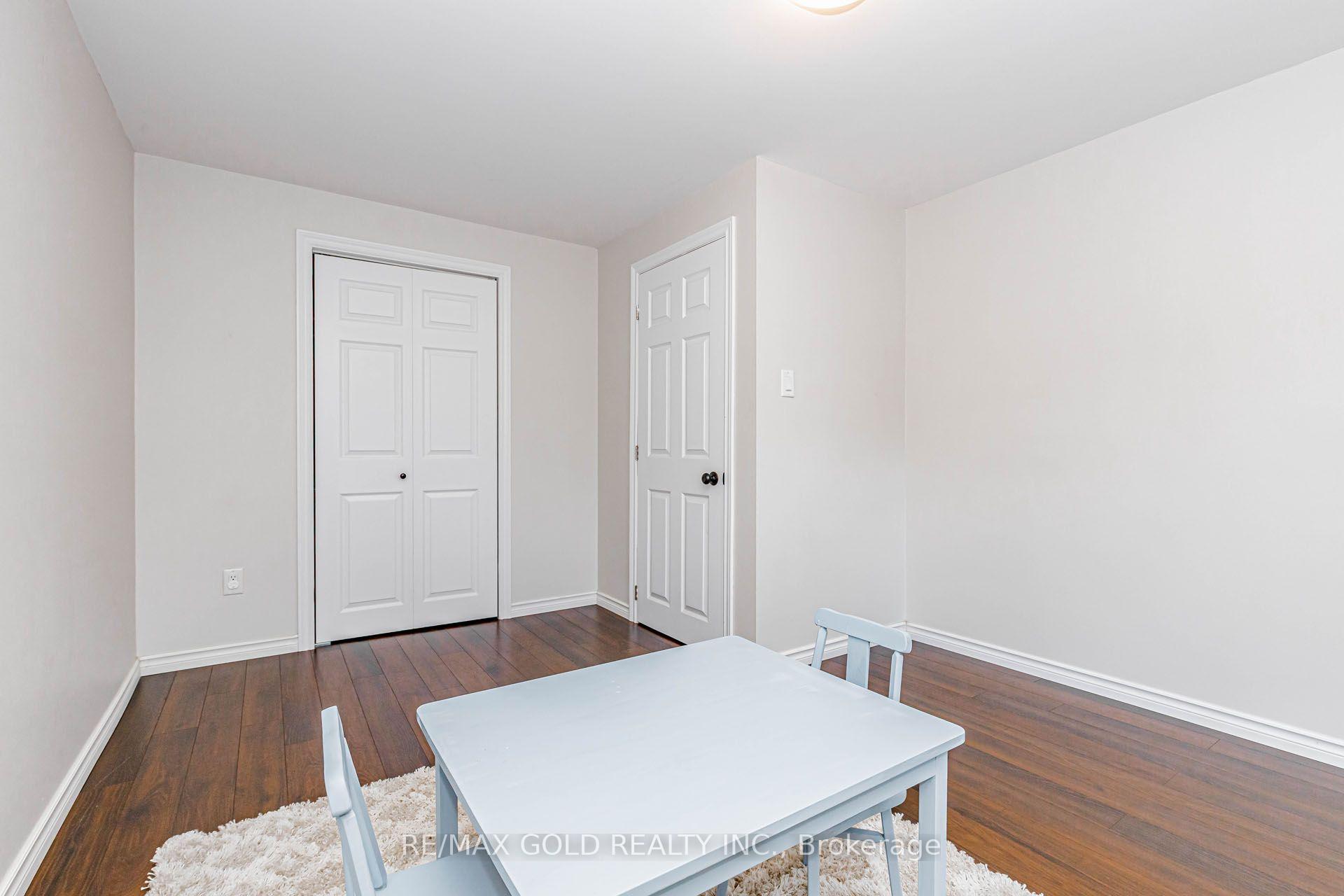 Photo 32 of 45 Grange Drive, Brampton, Northwood Park — HOMEH