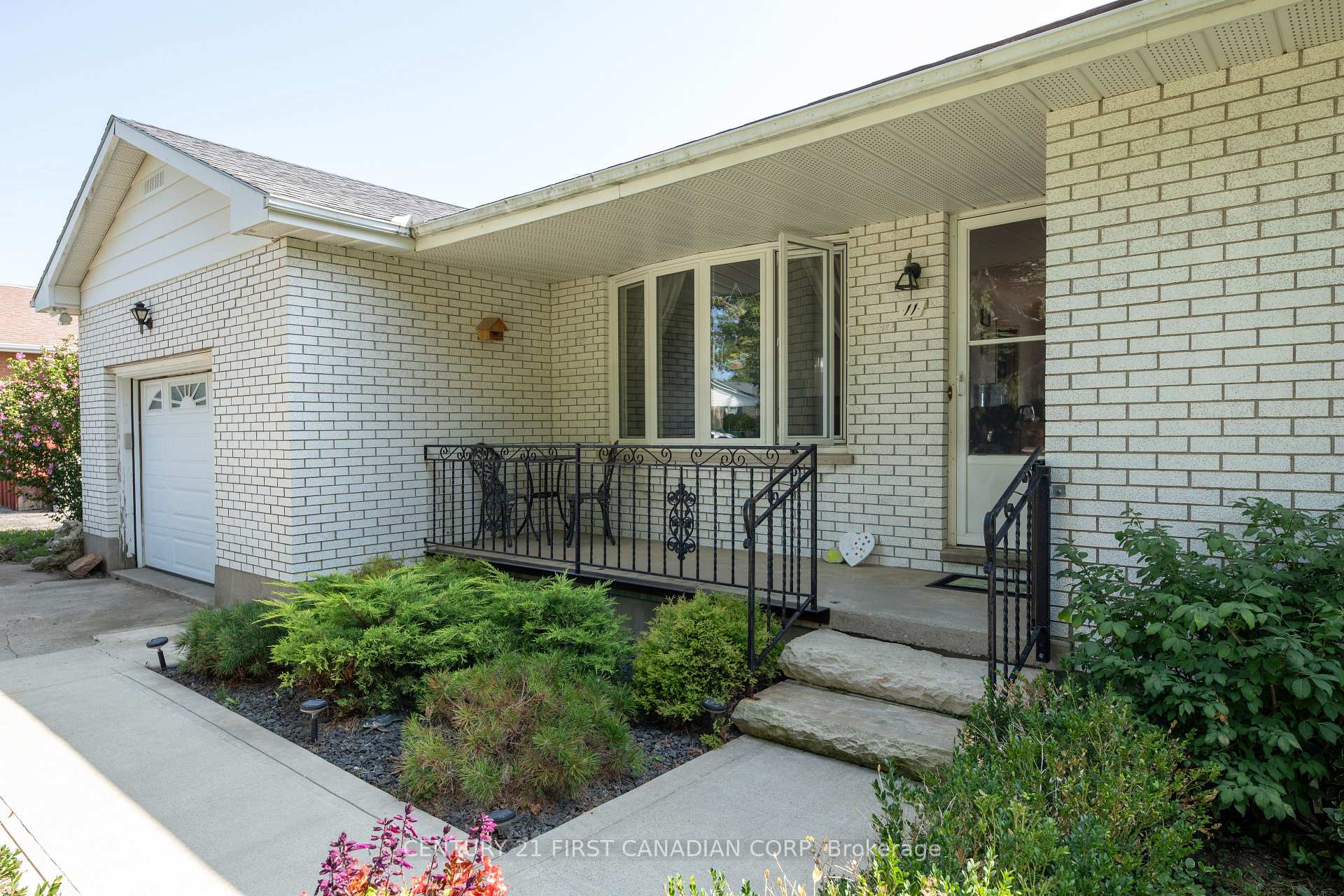 Photo of 11 Sunset Avenue