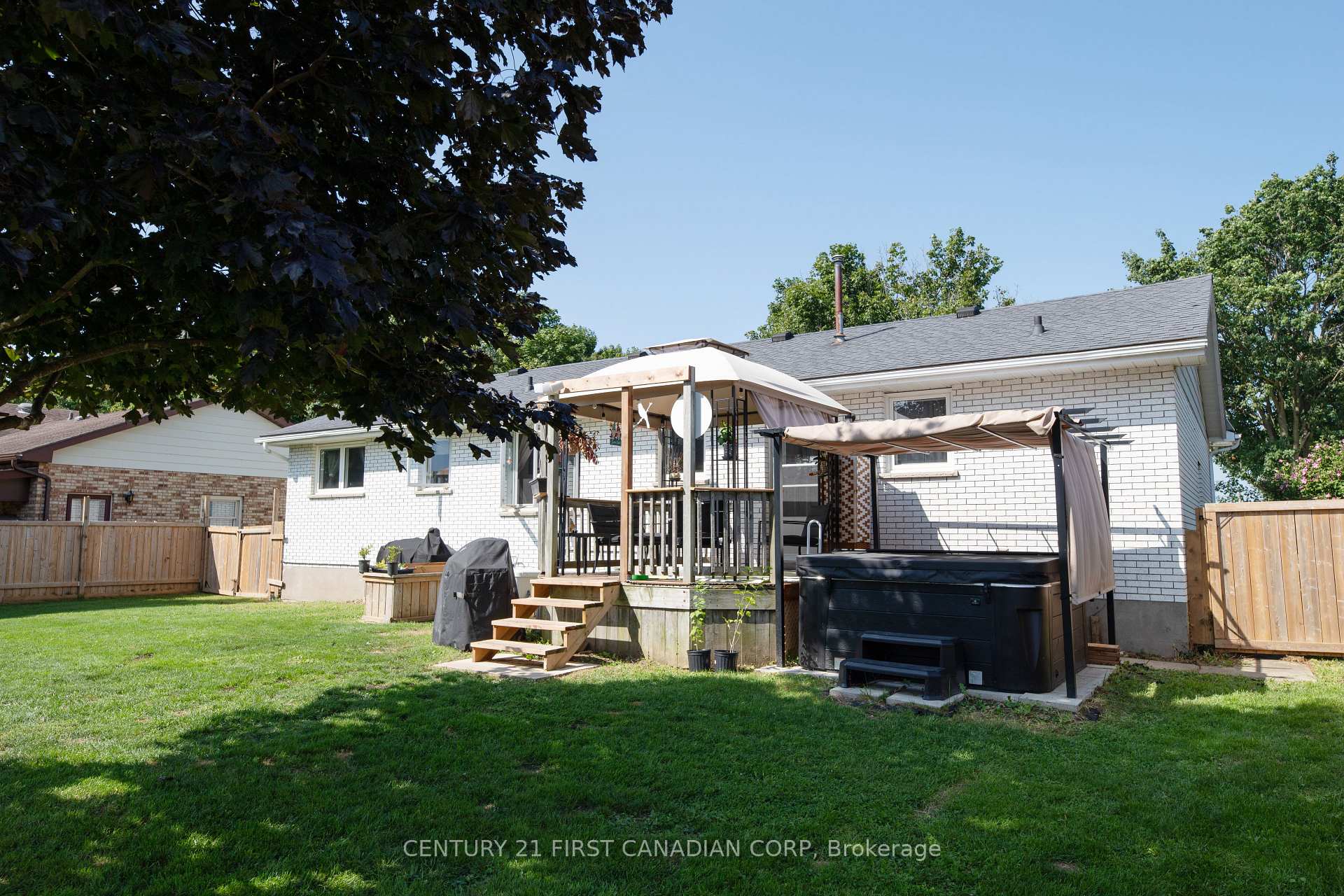 Photo 7 of 11 Sunset Avenue, Warwick, Watford — HOMEH