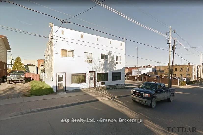 Photo of 43 Duncan Avenue S