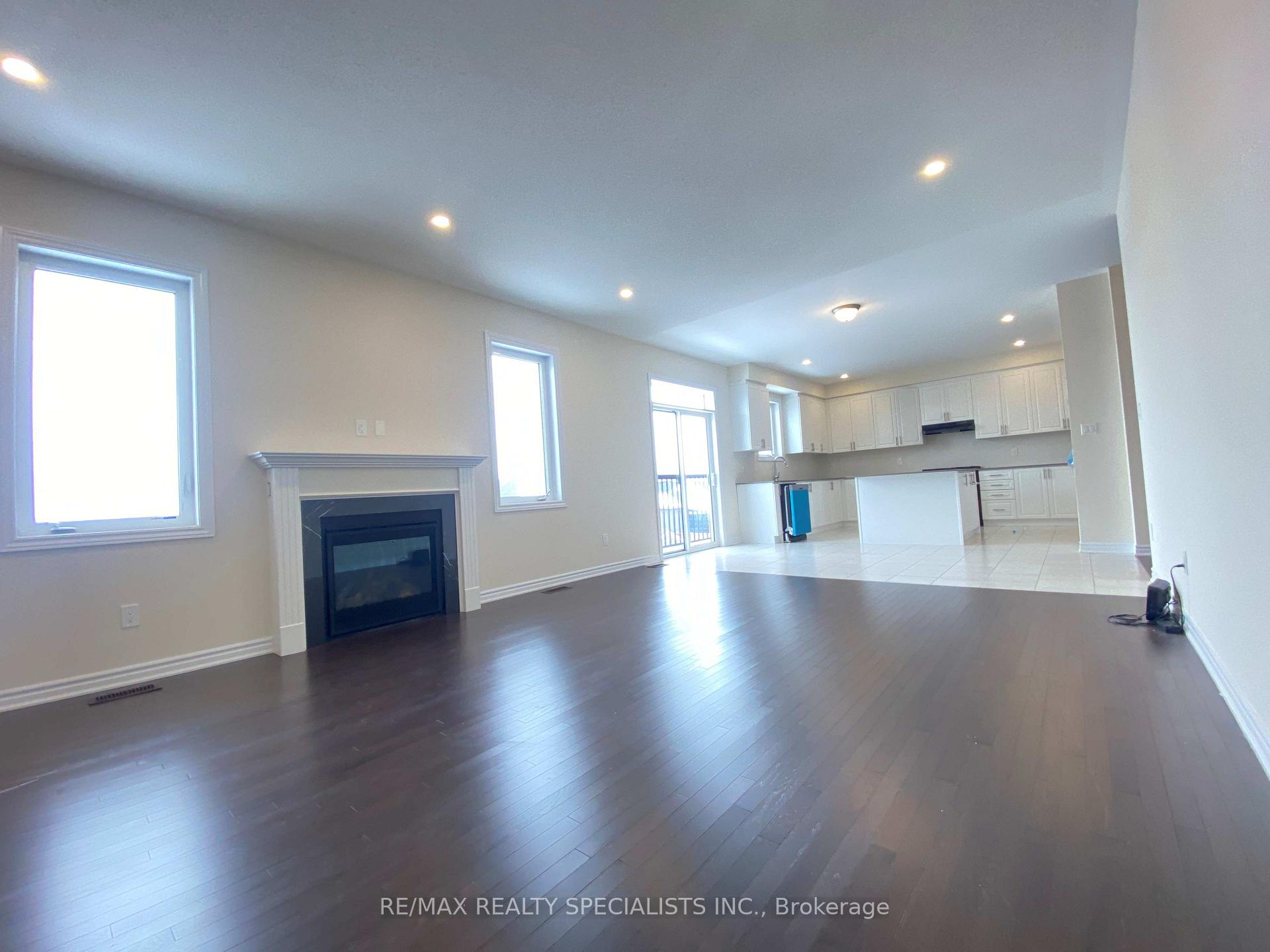 Photo 21 of 17 Oriole Crescent, Port Colborne, Main Street — HOMEH