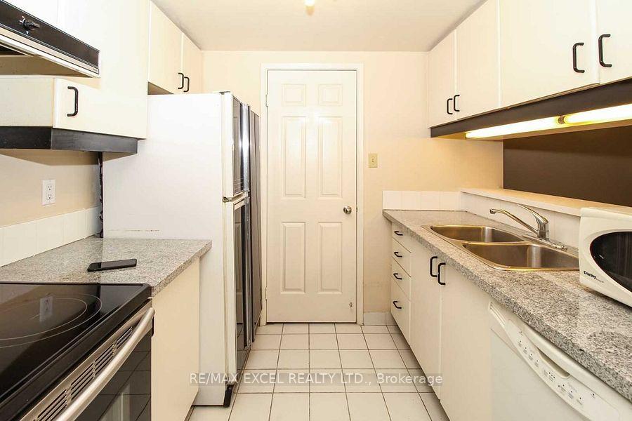 Photo 12 of Unit 714, 711 Bay Street, Toronto, Bay Street Corridor — HOMEH