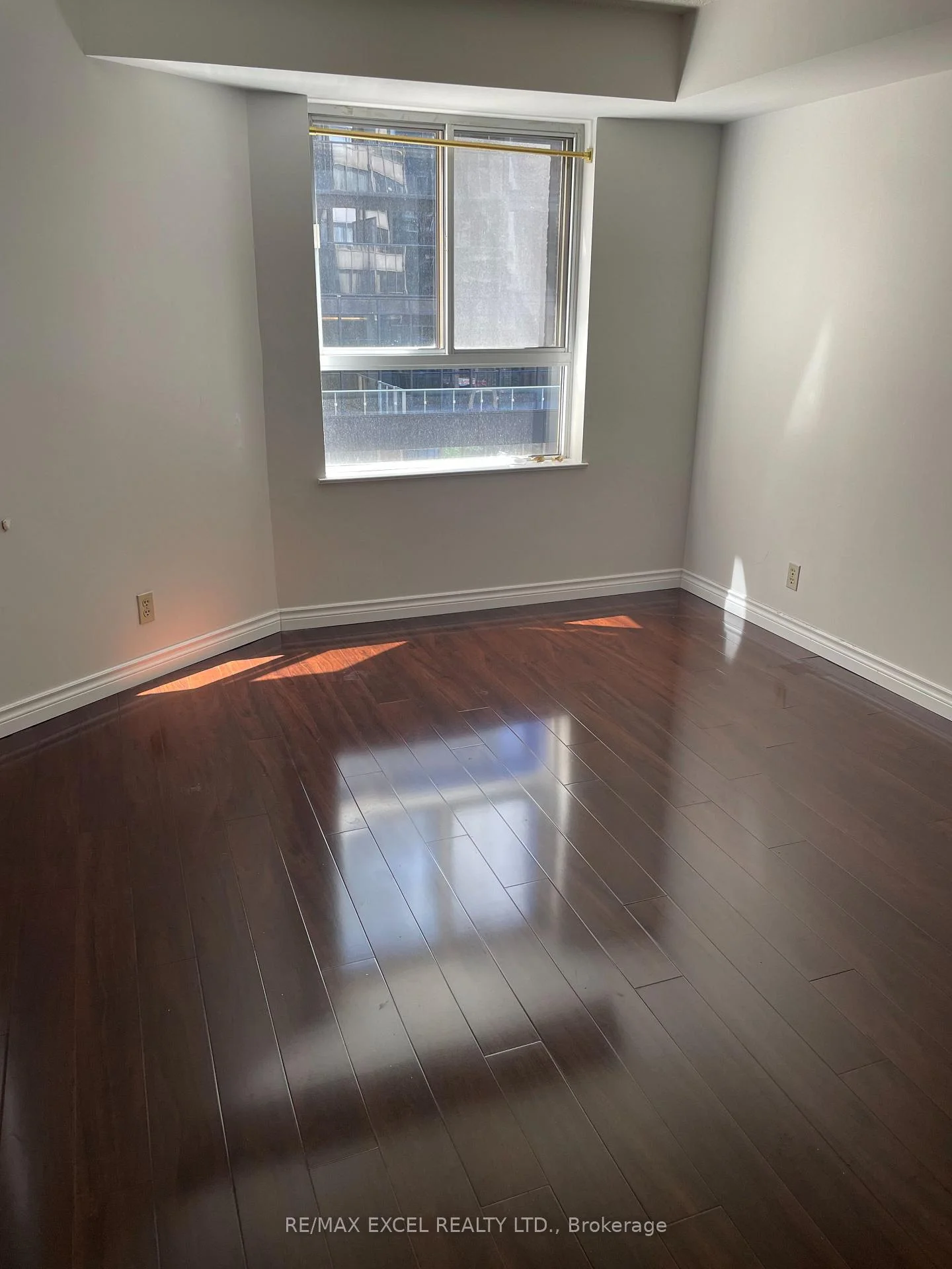 Photo 10 of Unit 714, 711 Bay Street, Toronto, Bay Street Corridor — HOMEH