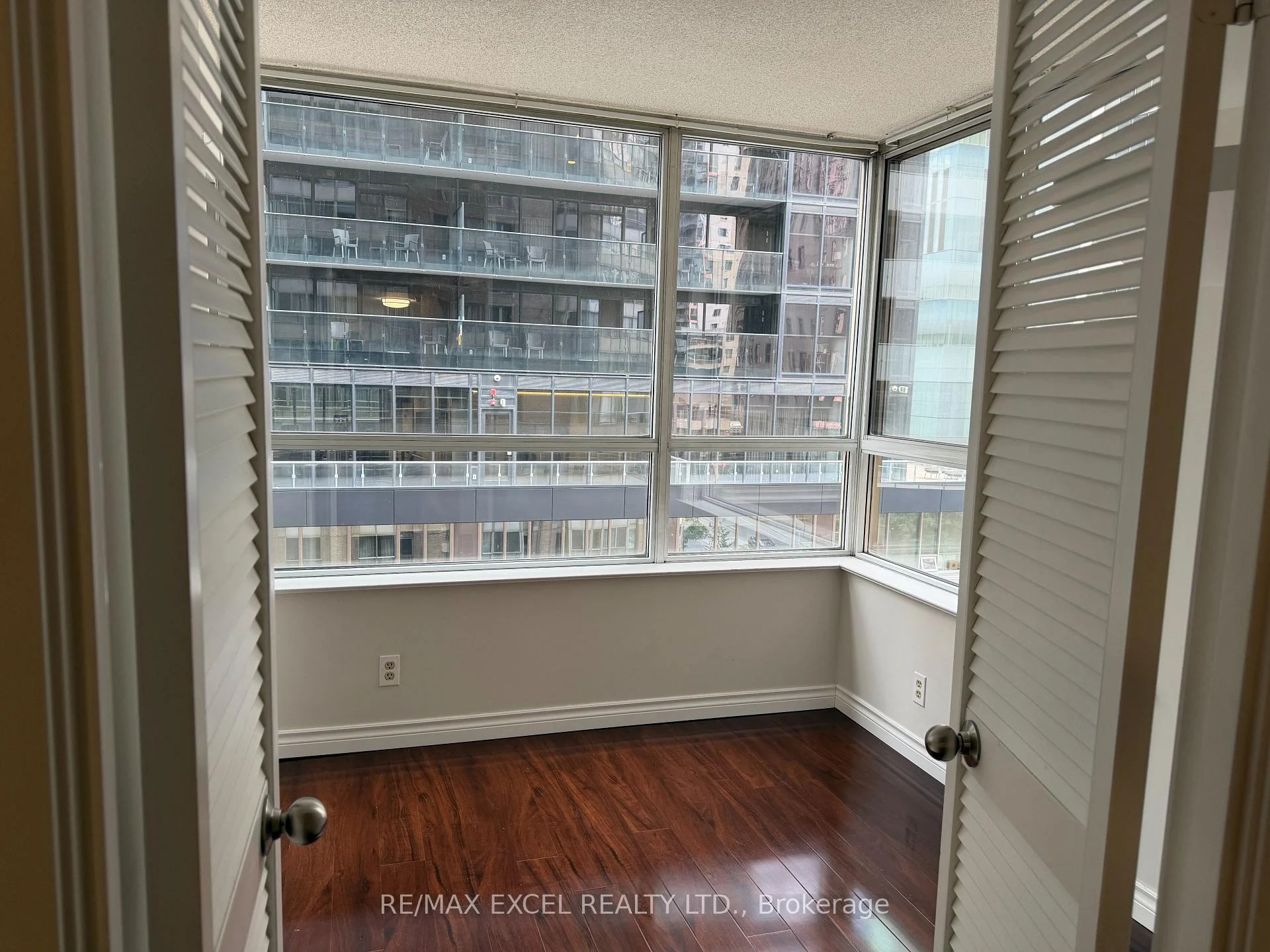 Photo 30 of Unit 714, 711 Bay Street, Toronto, Bay Street Corridor — HOMEH
