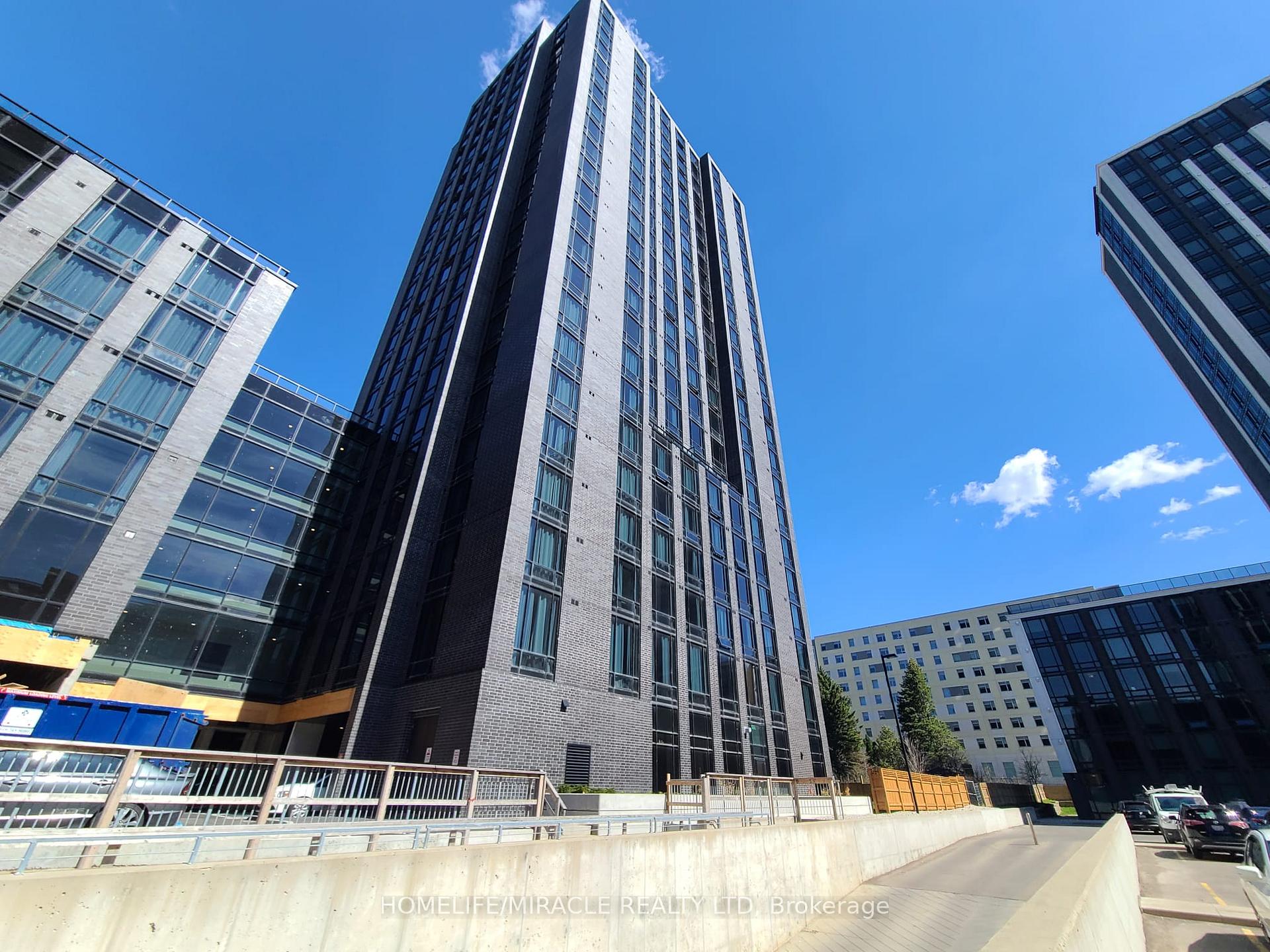 Front of Unit 725, 145 Columbia Street W