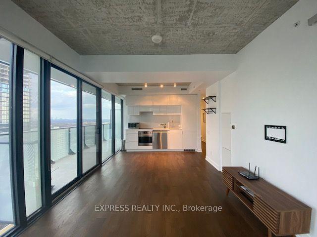 Photo 2 of Unit 1903, 185 Roehampton Avenue, Toronto, Mount Pleasant West — HOMEH