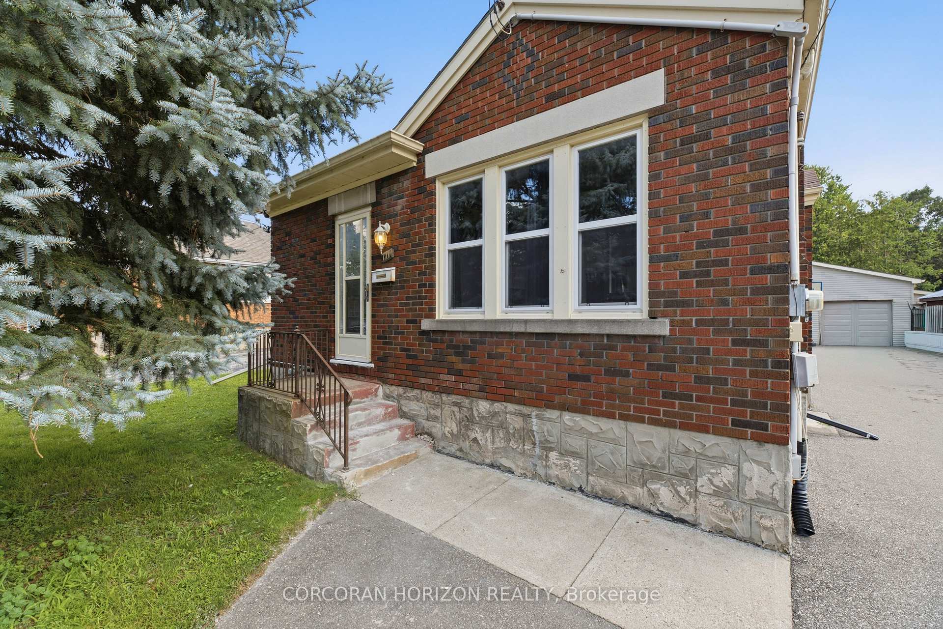 Photo 4 of 111 Elliott Street, Cambridge, Christopher-Champlain — HOMEH