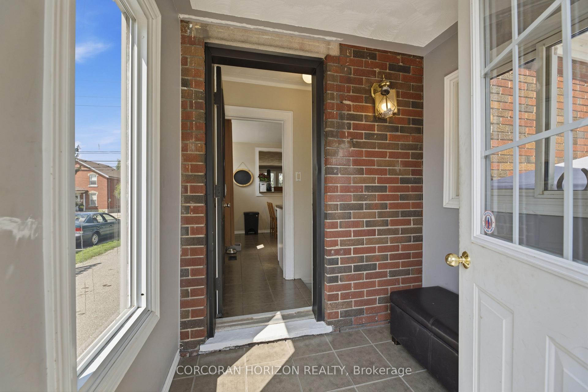 Photo 5 of 111 Elliott Street, Cambridge, Christopher-Champlain — HOMEH