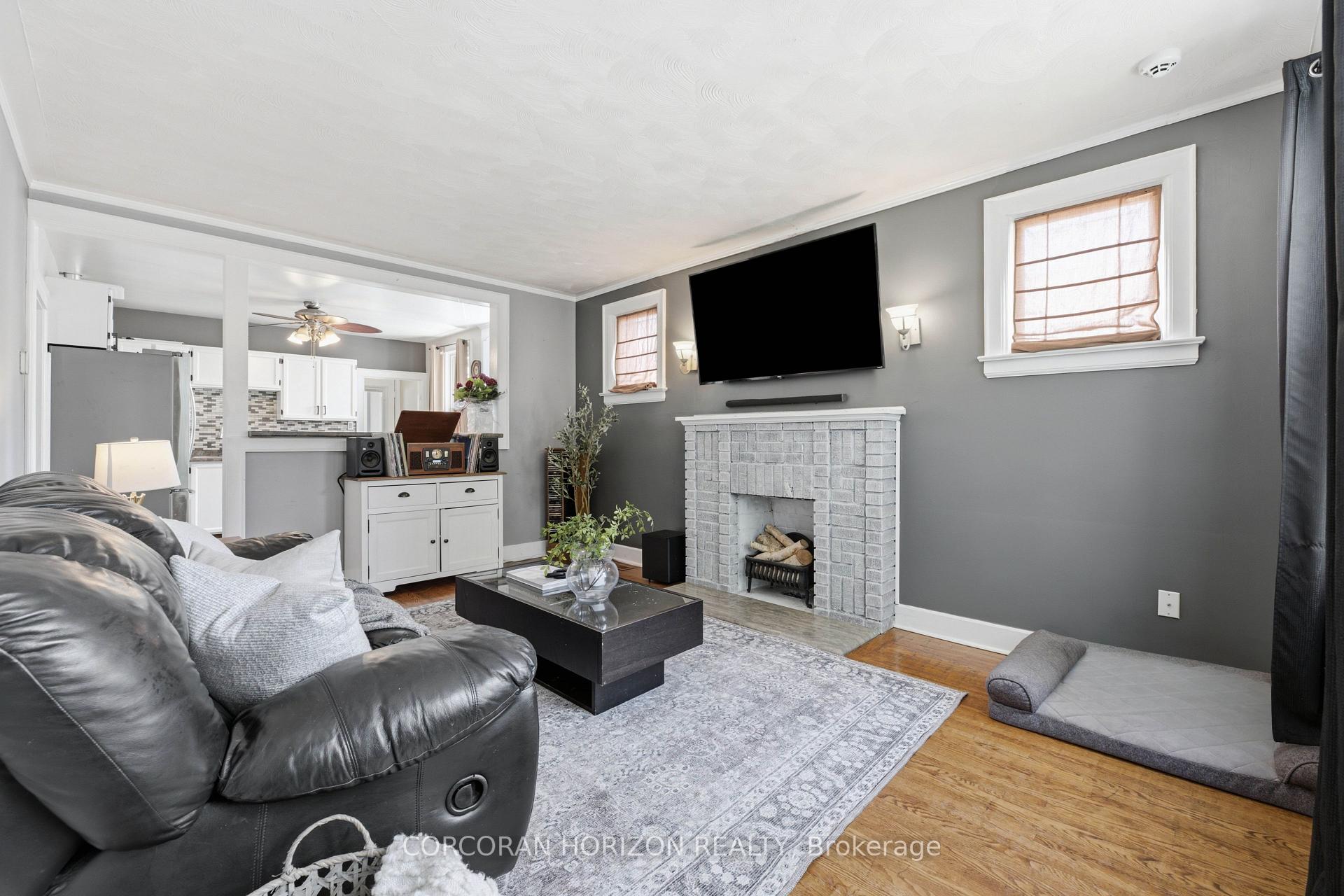 Photo 8 of 111 Elliott Street, Cambridge, Christopher-Champlain — HOMEH