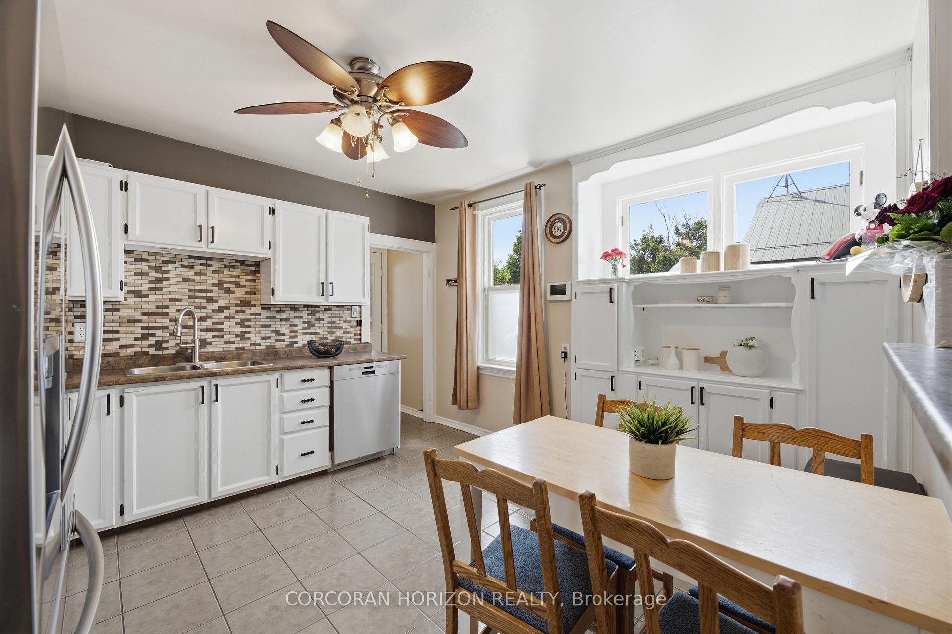 Photo 10 of 111 Elliott Street, Cambridge, Christopher-Champlain — HOMEH