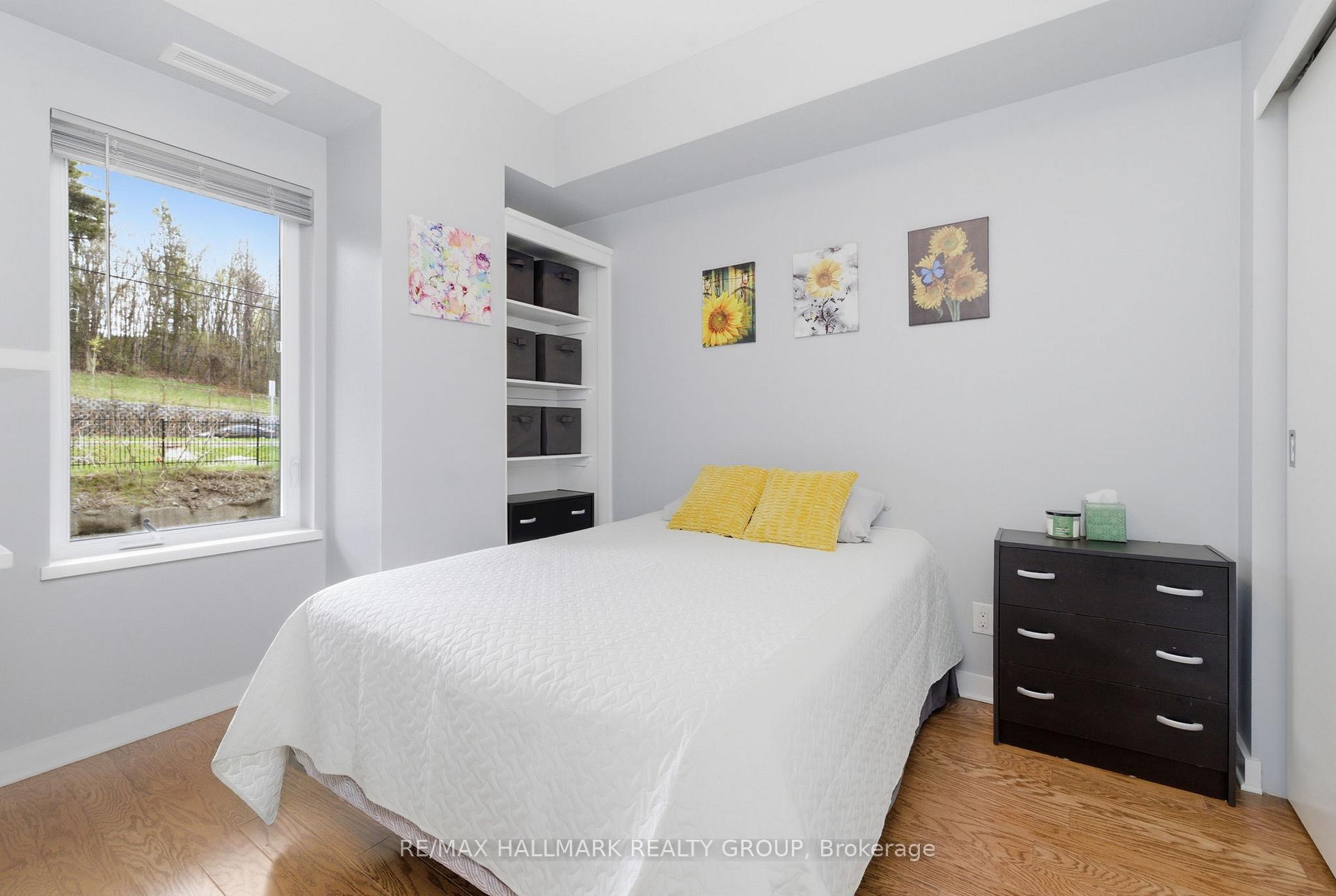 Photo 21 of Unit 206, 310 Centrum Boulevard, Ottawa, Bilberry Creek/Queenswood Heights — HOMEH