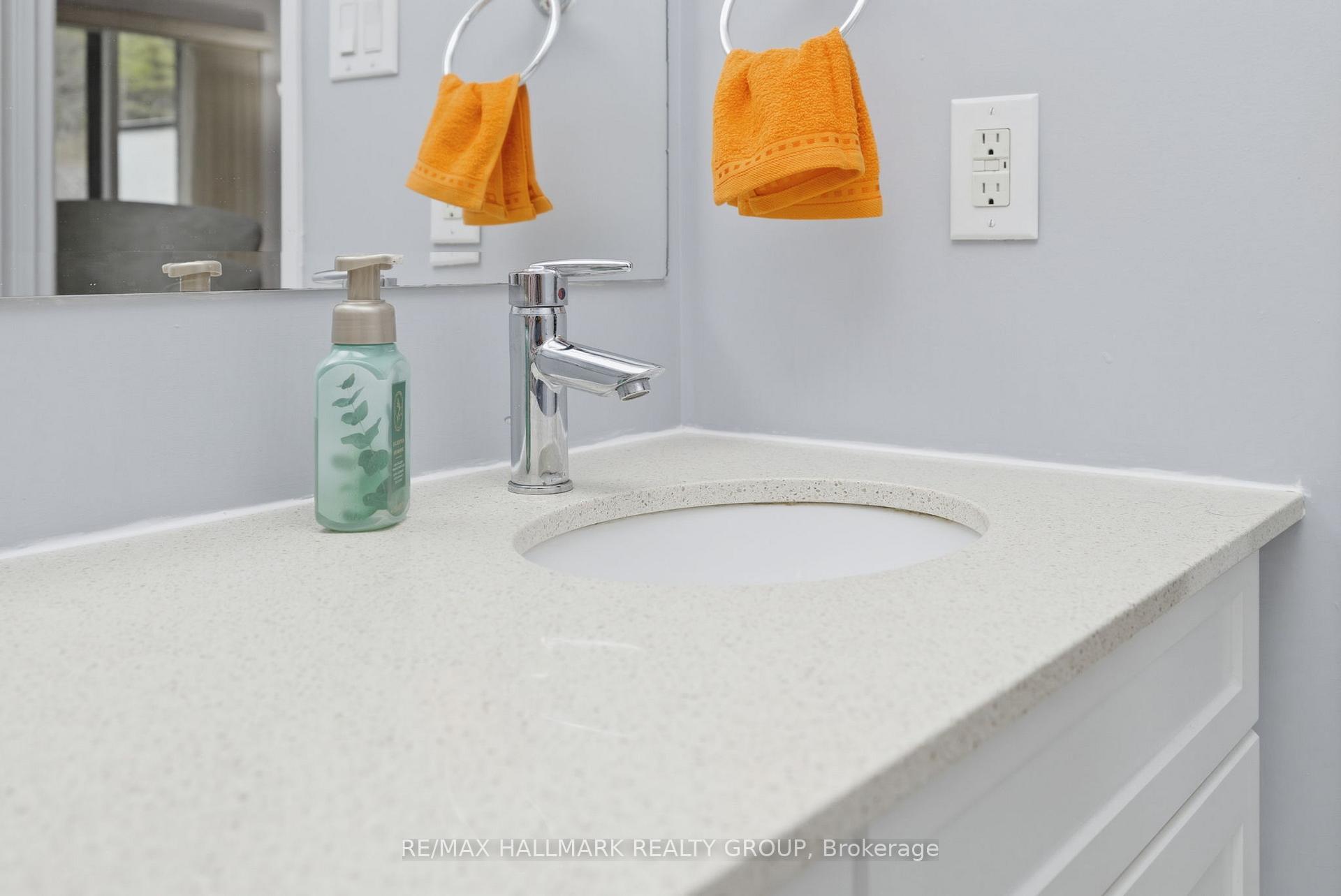 Photo 25 of Unit 206, 310 Centrum Boulevard, Ottawa, Bilberry Creek/Queenswood Heights — HOMEH