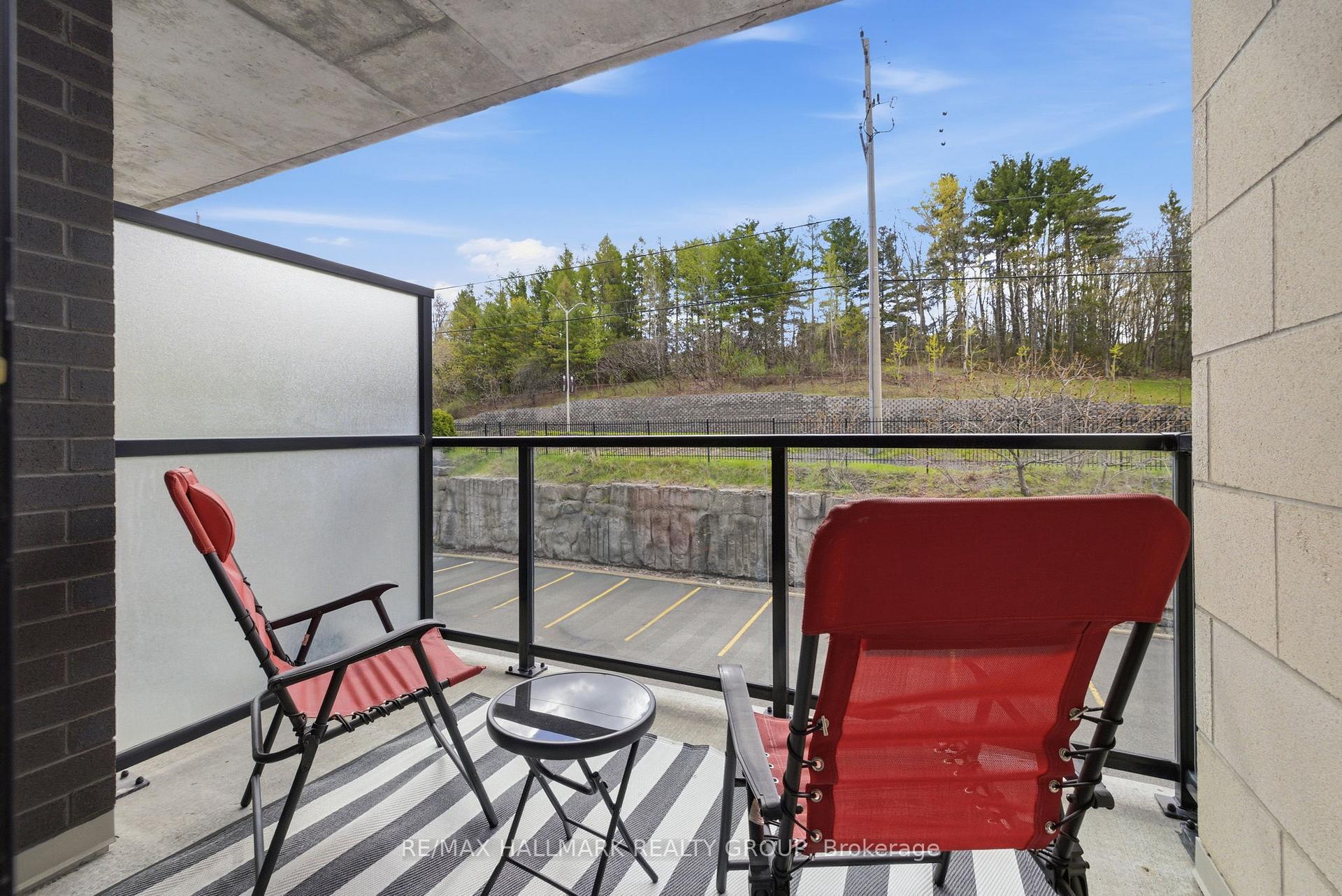 Photo 29 of Unit 206, 310 Centrum Boulevard, Ottawa, Bilberry Creek/Queenswood Heights — HOMEH