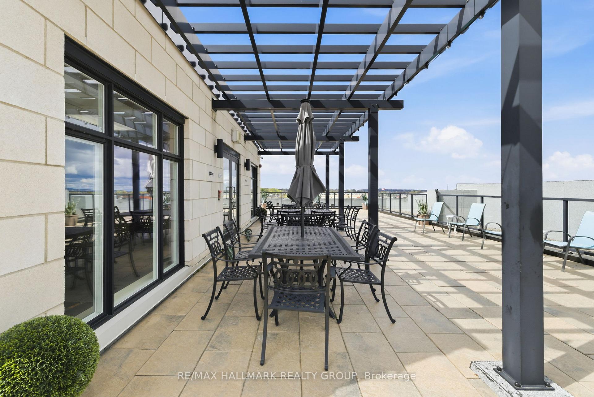 Photo 33 of Unit 206, 310 Centrum Boulevard, Ottawa, Bilberry Creek/Queenswood Heights — HOMEH