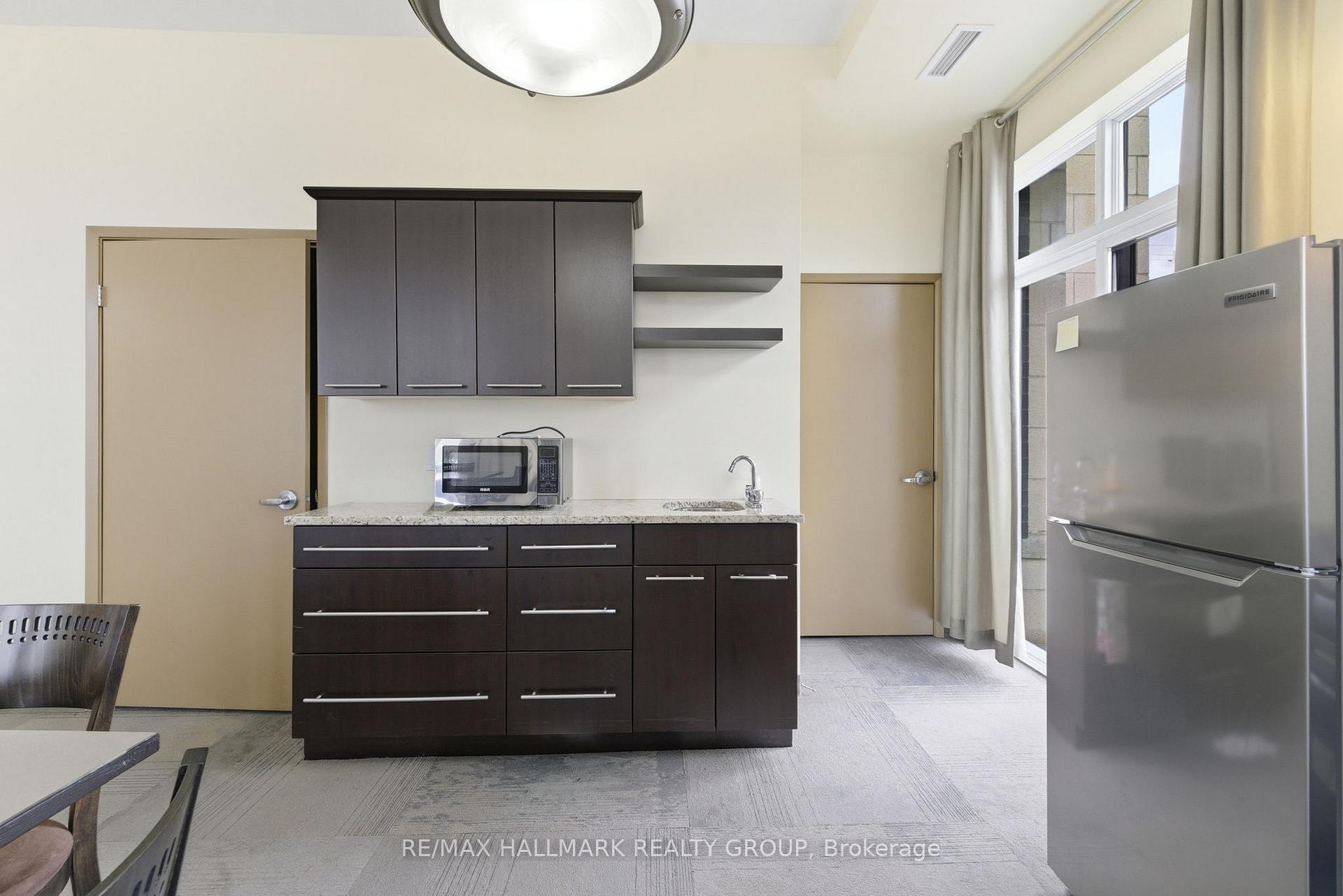Photo 36 of Unit 206, 310 Centrum Boulevard, Ottawa, Bilberry Creek/Queenswood Heights — HOMEH