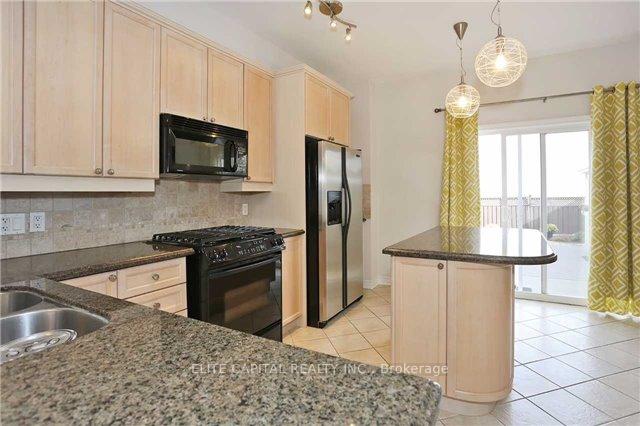 Photo 10 of 19 Preakness Drive, North York, Banbury-Don Mills — HOMEH