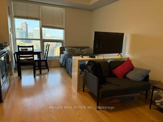 Photo 4 of Unit 2210, 1 Scott Street, Toronto, Waterfront Communities — HOMEH