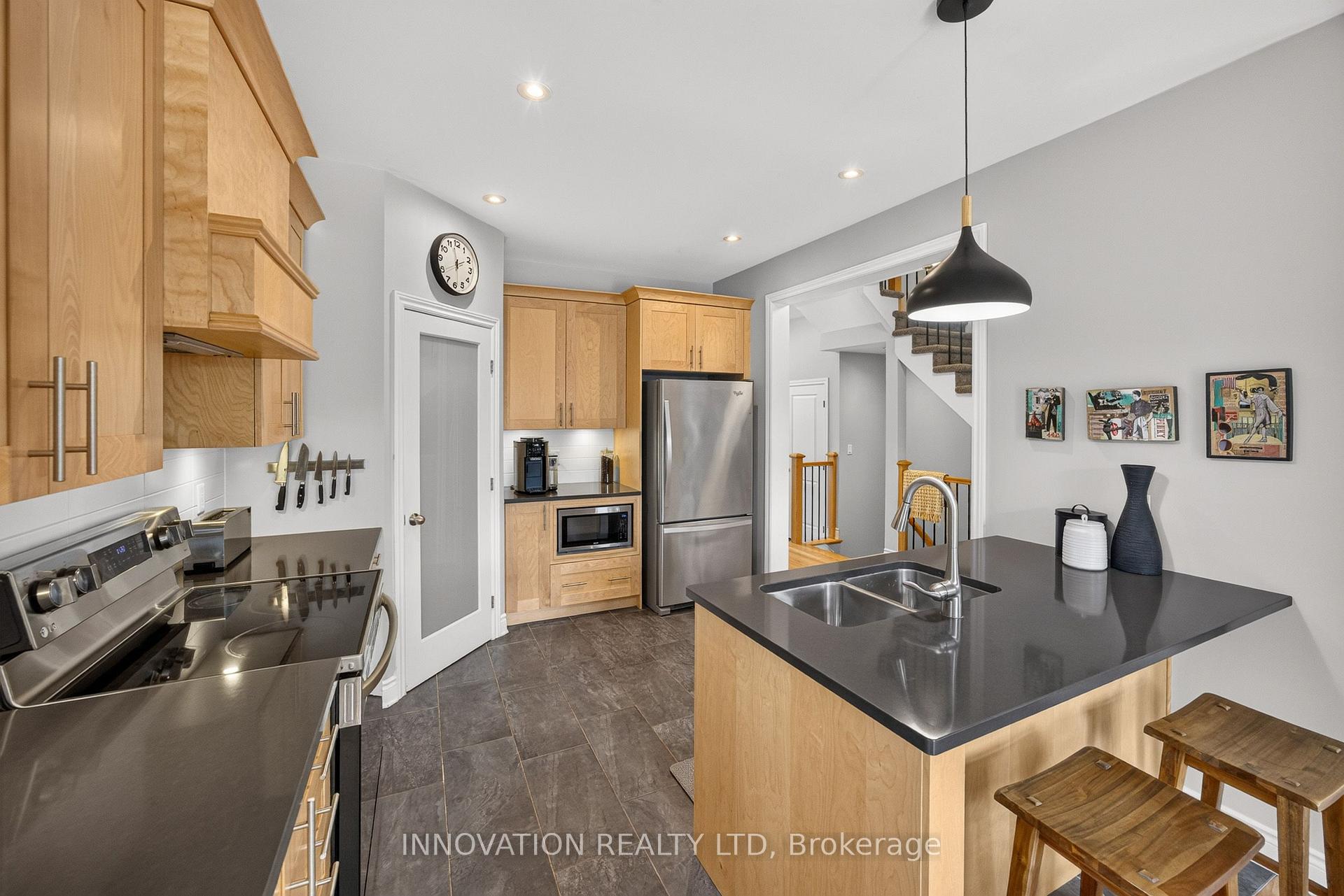 Photo 10 of 111 Dulmage Crescent, Carleton Place, Carleton Place — HOMEH