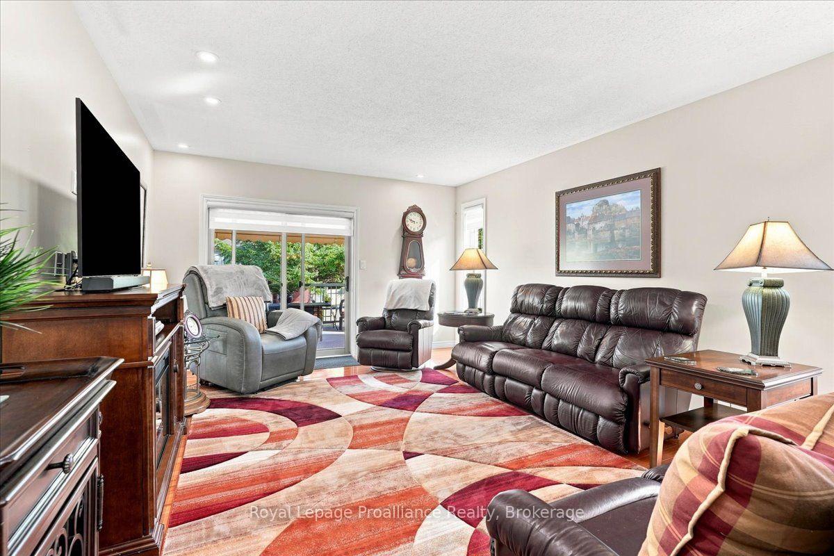 Photo 9 of Unit 30, 35 Heartwood Drive, Belleville, Belleville Ward — HOMEH