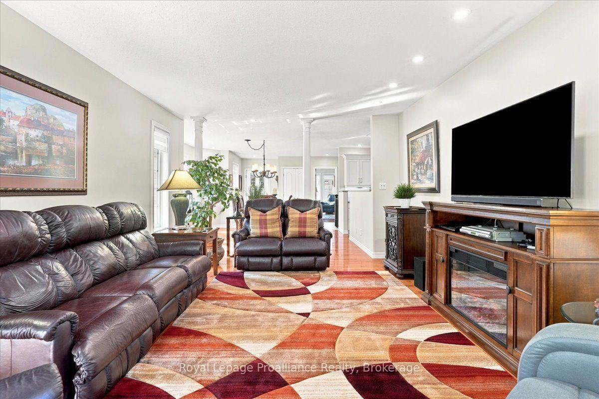 Photo 10 of Unit 30, 35 Heartwood Drive, Belleville, Belleville Ward — HOMEH