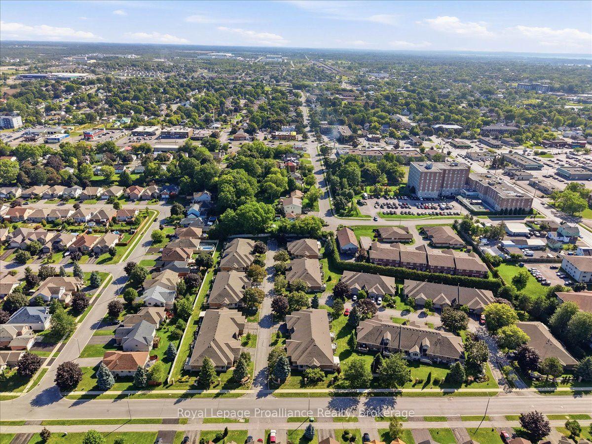 Photo 46 of Unit 30, 35 Heartwood Drive, Belleville, Belleville Ward — HOMEH