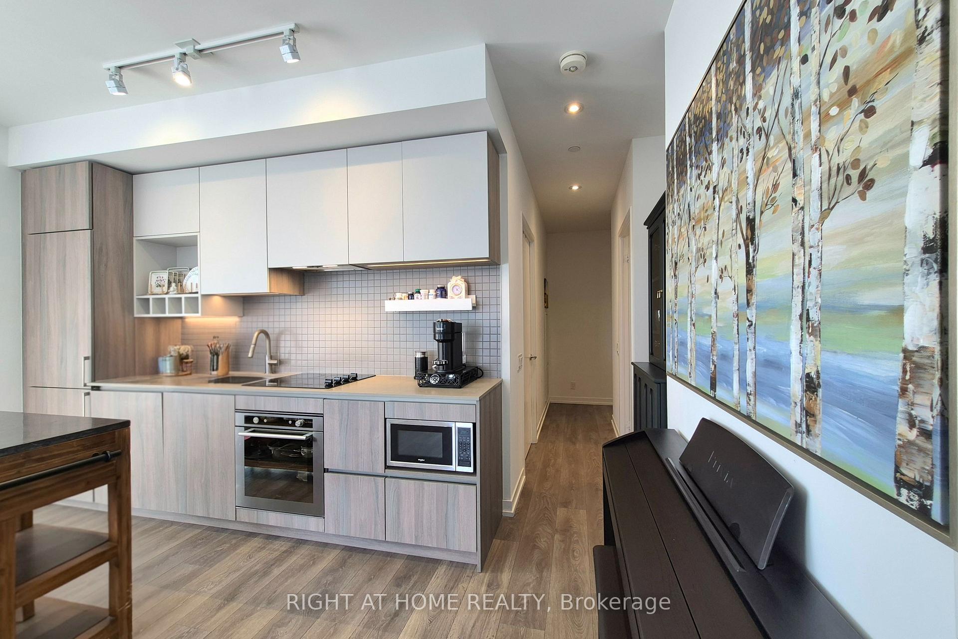 Photo 4 of Unit 3509, 950 Portage Parkway, Vaughan, Vaughan Corporate Centre — HOMEH