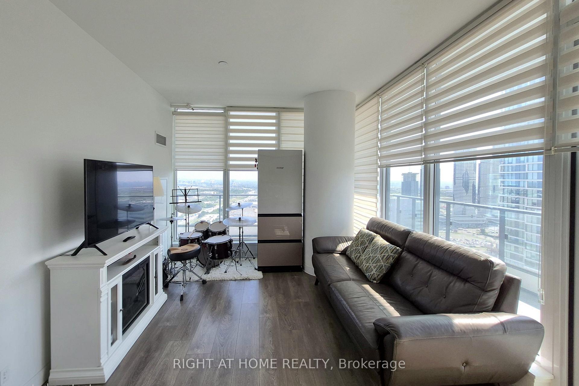 Photo 6 of Unit 3509, 950 Portage Parkway, Vaughan, Vaughan Corporate Centre — HOMEH