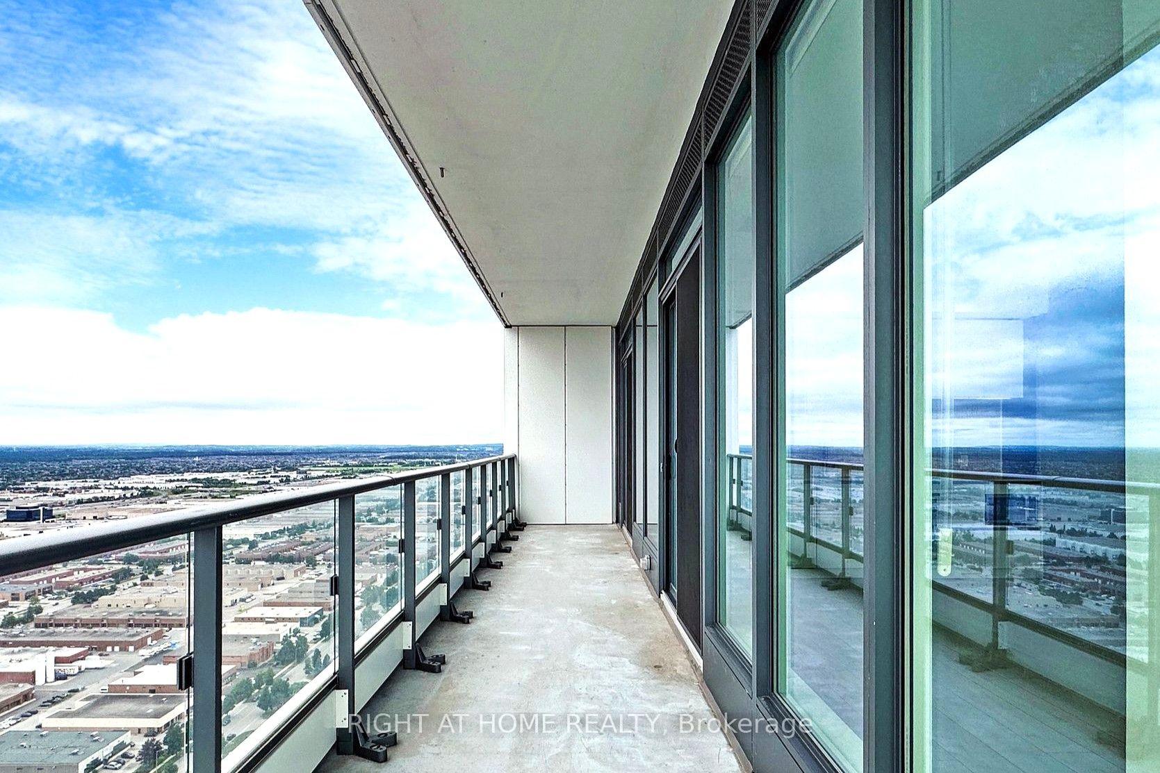 Photo 14 of Unit 3509, 950 Portage Parkway, Vaughan, Vaughan Corporate Centre — HOMEH