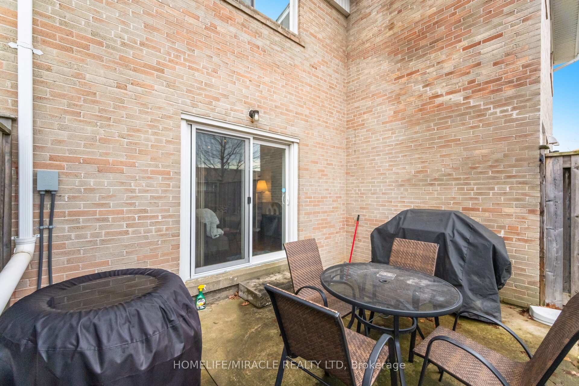 Photo 46 of Unit 20, 50 Westmount Road, Kitchener, St. Marys Hospital — HOMEH