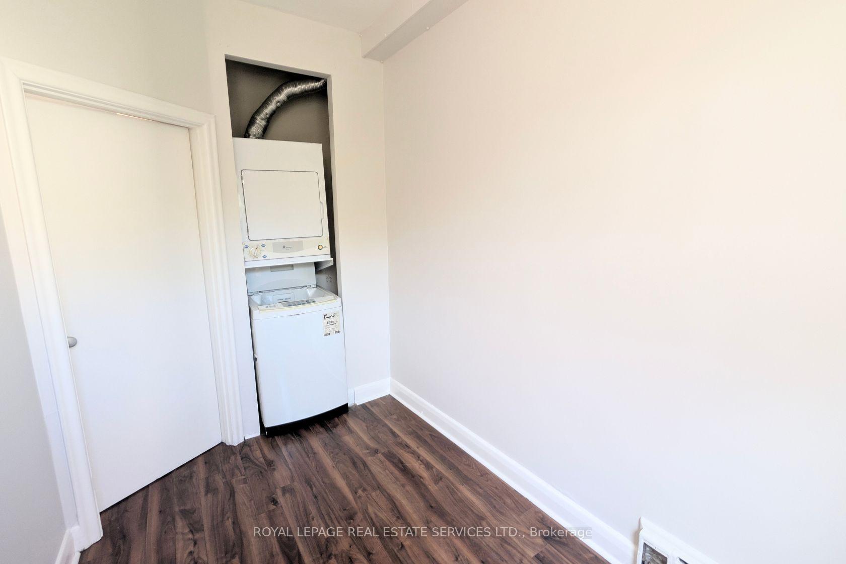 Photo 15 of Unit 1, 3367 Bloor Street W, Etobicoke, Islington-City Centre West — HOMEH