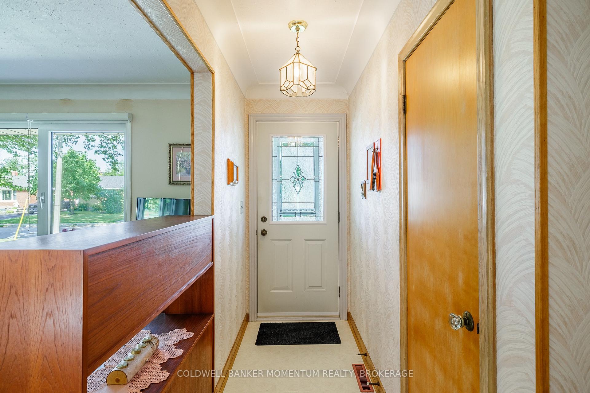 Photo 7 of 3752 Gunning Drive, Niagara Falls, Chippawa — HOMEH