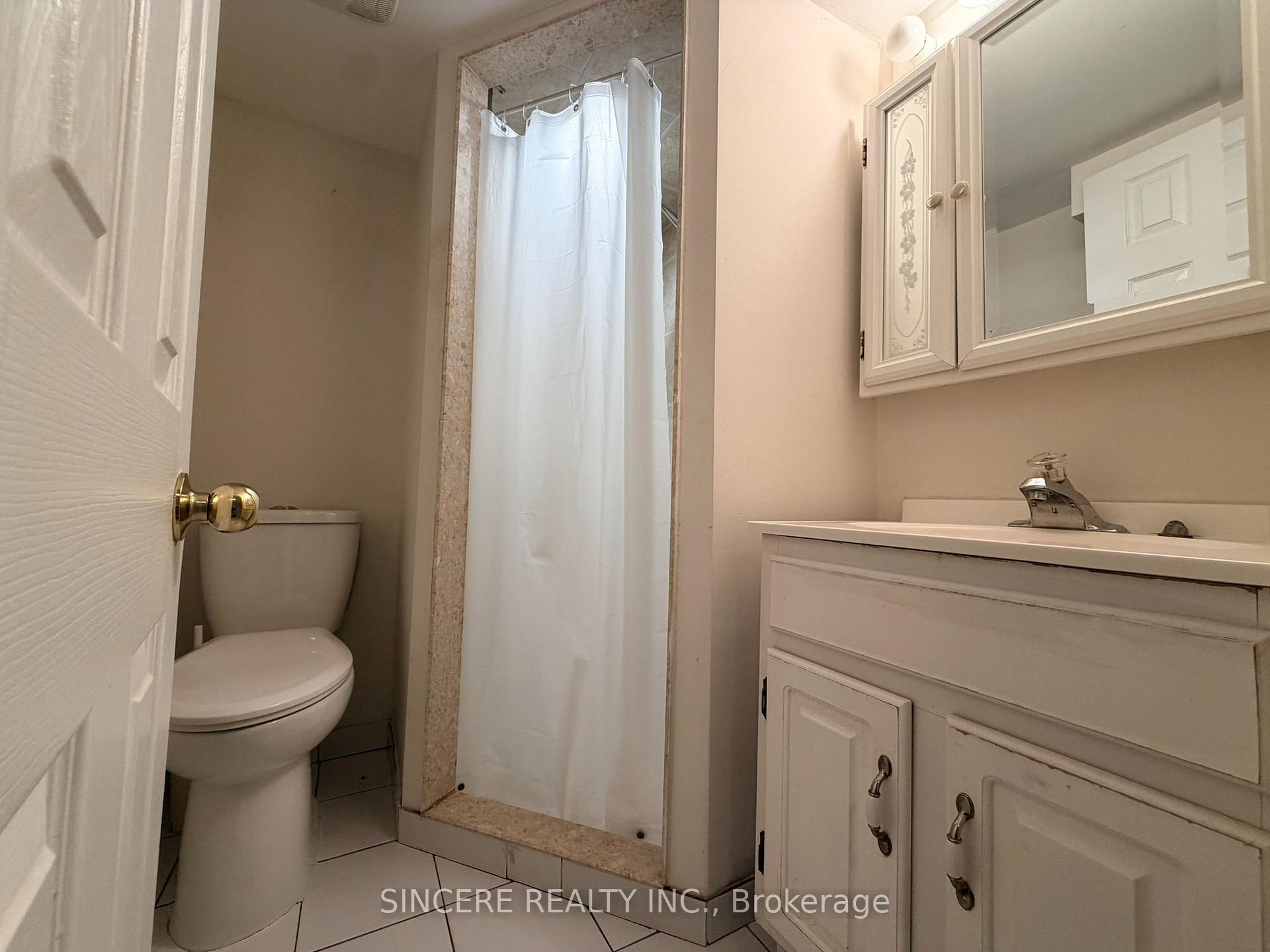Photo 19 of 287 Gainsborough Road, Toronto, Woodbine Corridor — HOMEH