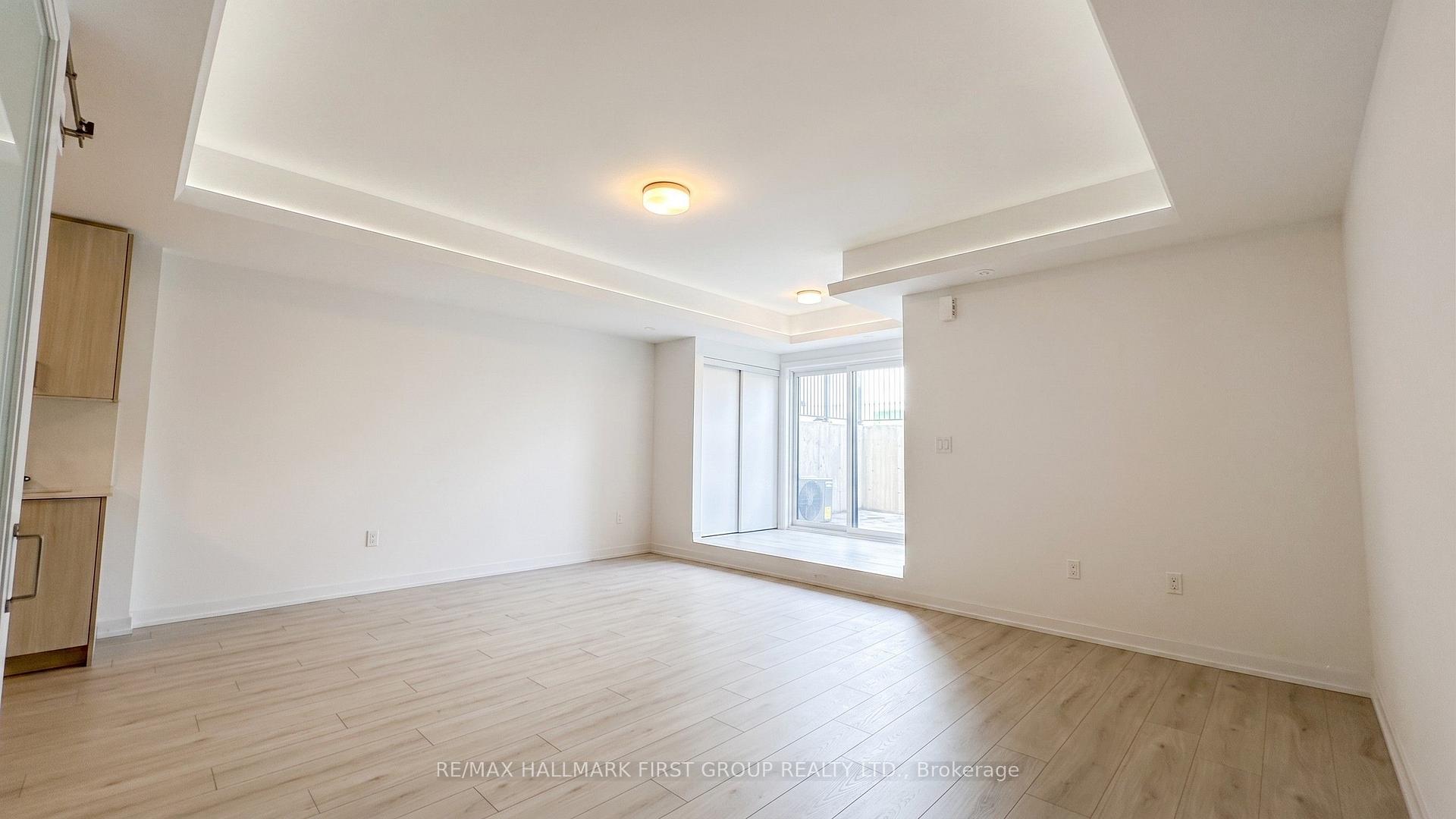 Photo 3 of Unit P32, 25 Palace Street, Kitchener, Laurentian Hills — HOMEH