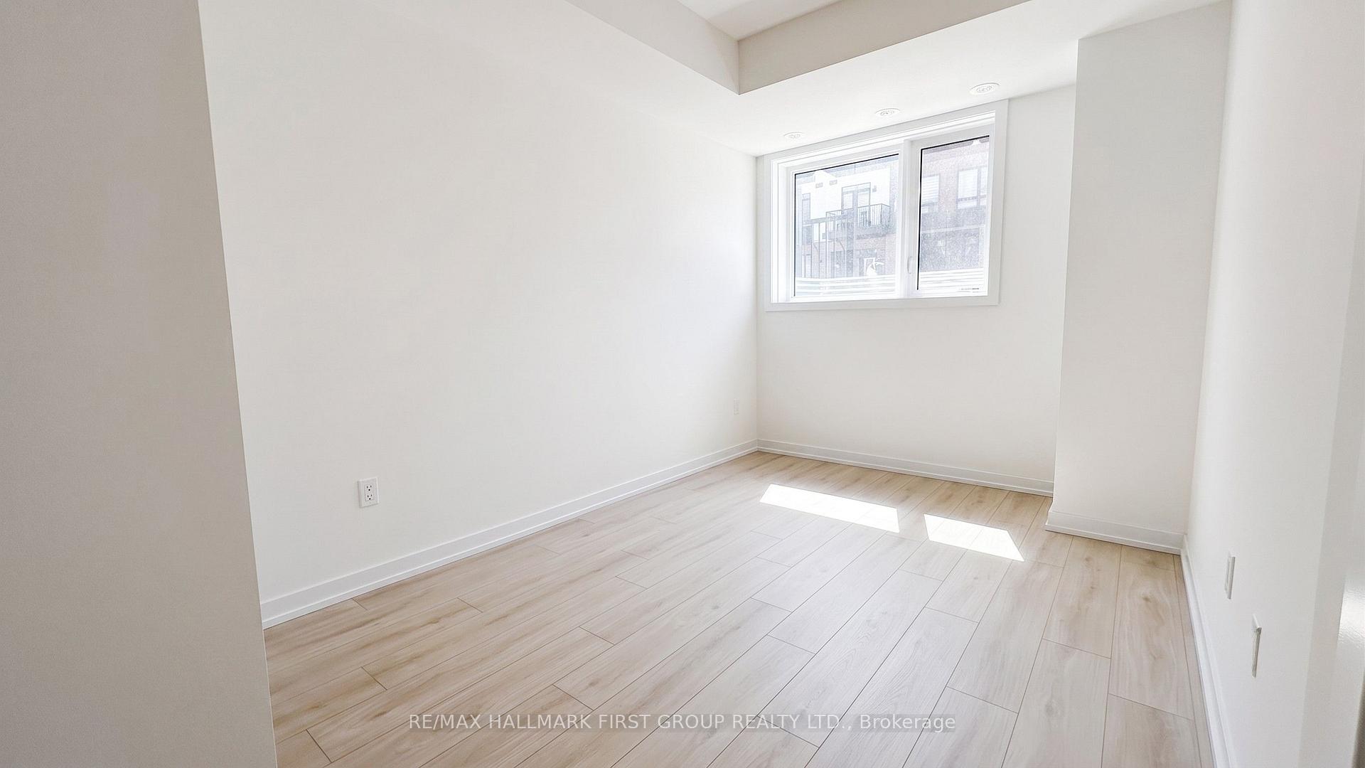 Photo 15 of Unit P32, 25 Palace Street, Kitchener, Laurentian Hills — HOMEH