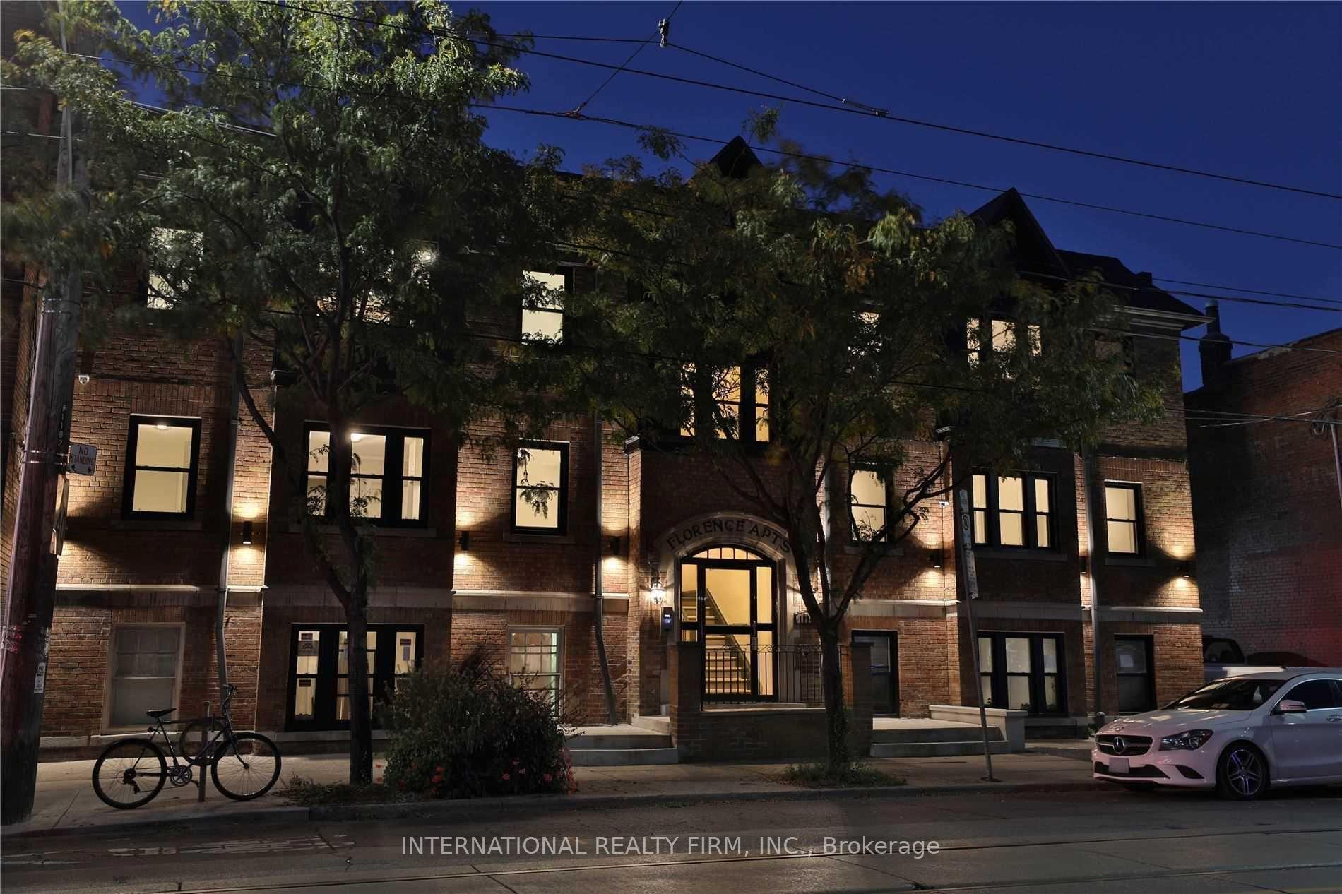 Photo 2 of Unit 4, 1094 College Street, Toronto, Dufferin Grove — HOMEH
