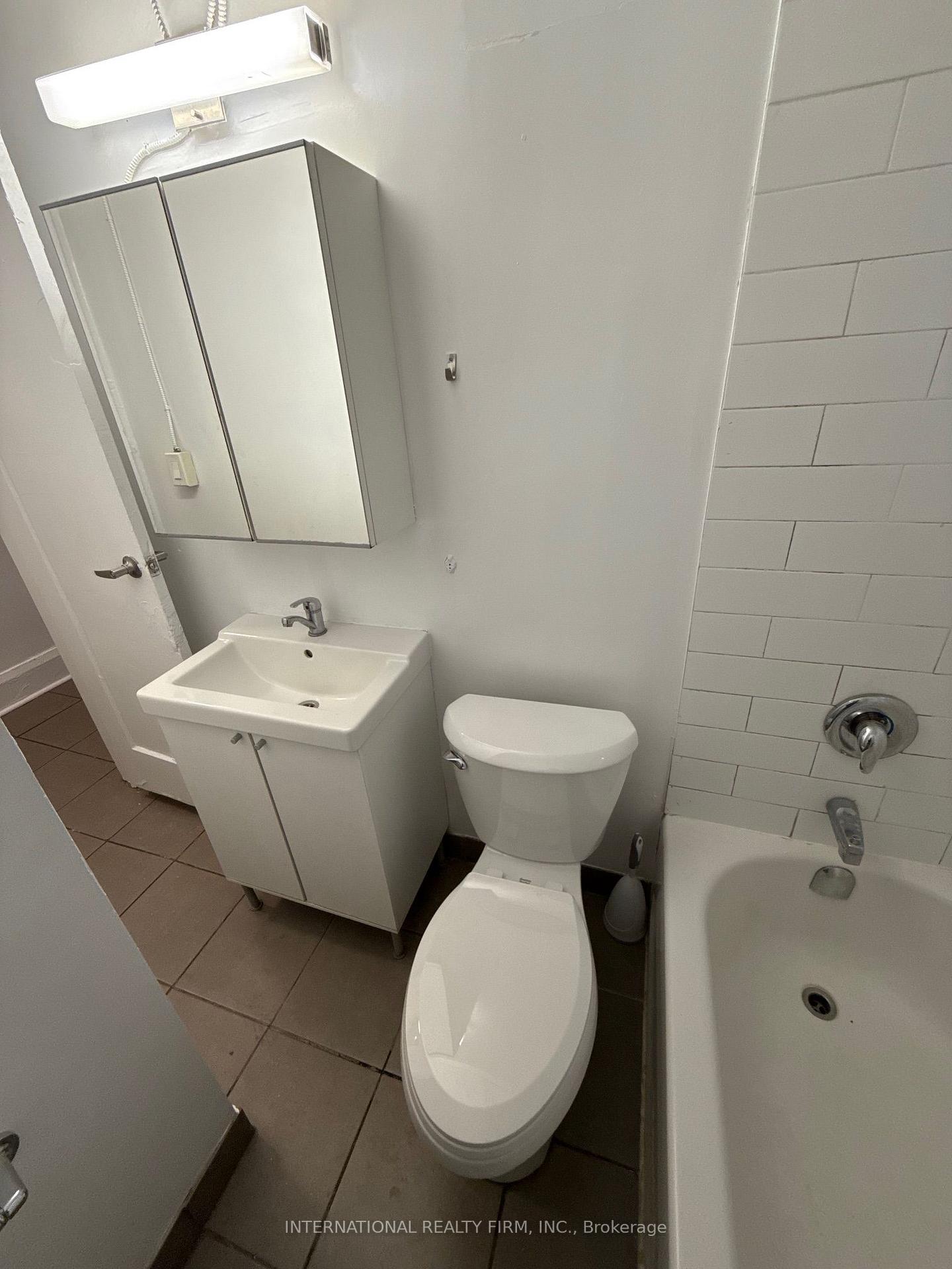 Photo 14 of Unit 4, 1094 College Street, Toronto, Dufferin Grove — HOMEH