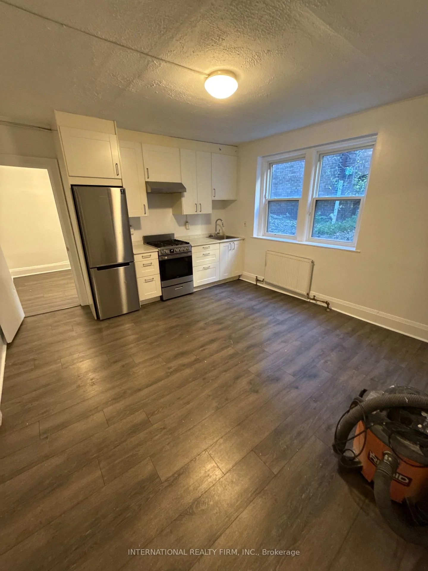 Photo 8 of Unit 4, 1094 College Street, Toronto, Dufferin Grove — HOMEH
