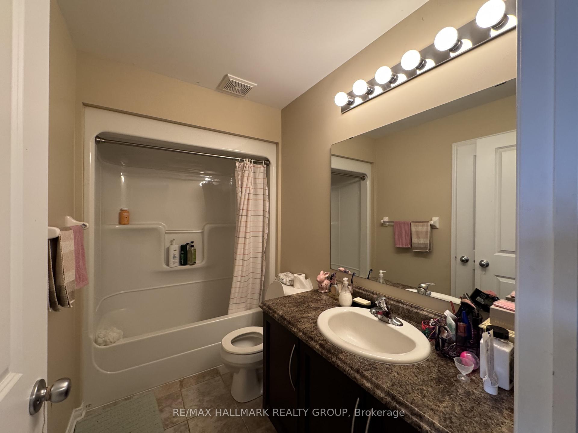 Photo 14 of 821 Tabaret Street, Ottawa, Kanata - Emerald Meadows/Trailwest — HOMEH
