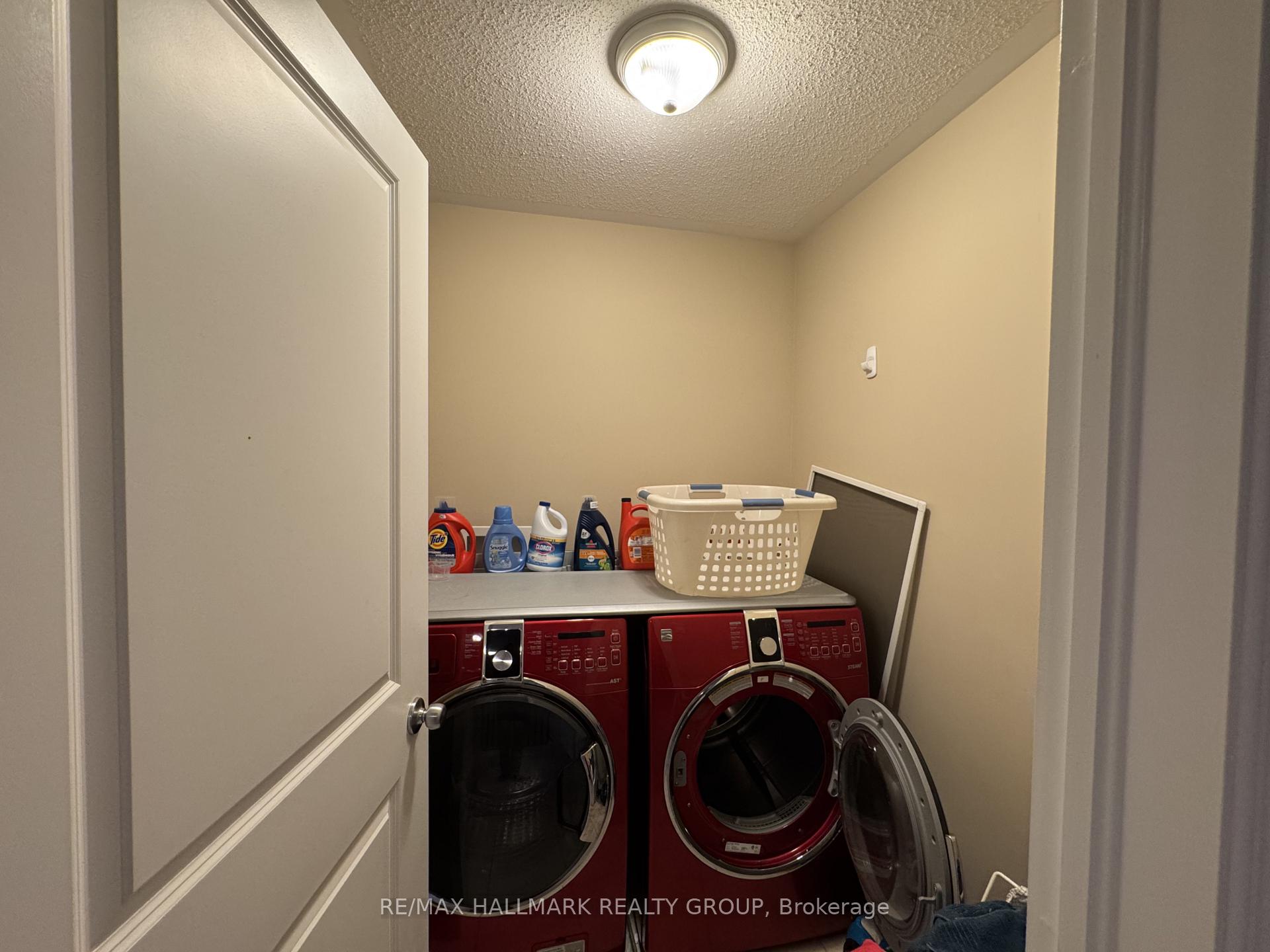 Photo 18 of 821 Tabaret Street, Ottawa, Kanata - Emerald Meadows/Trailwest — HOMEH