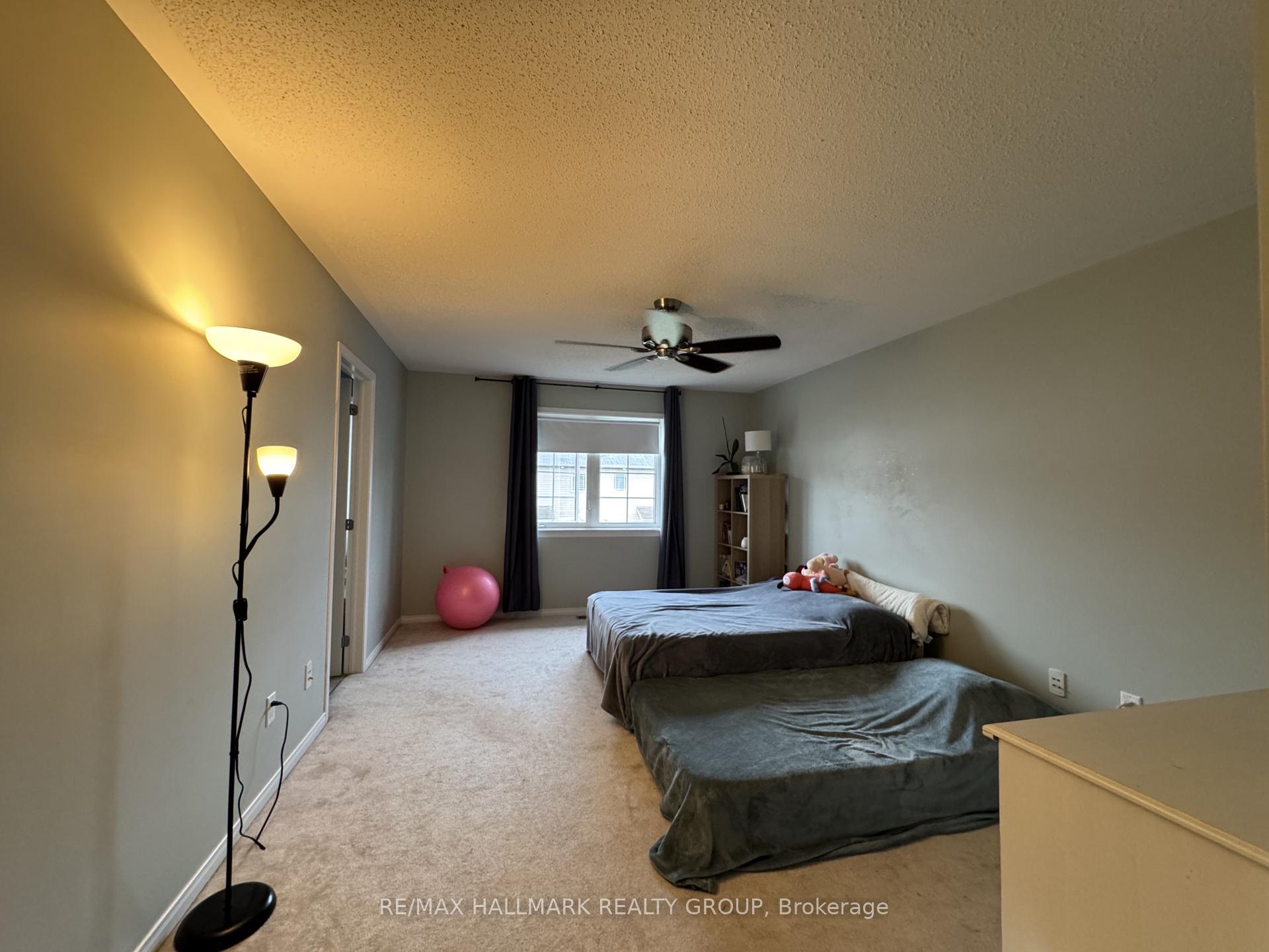 Photo 19 of 821 Tabaret Street, Ottawa, Kanata - Emerald Meadows/Trailwest — HOMEH