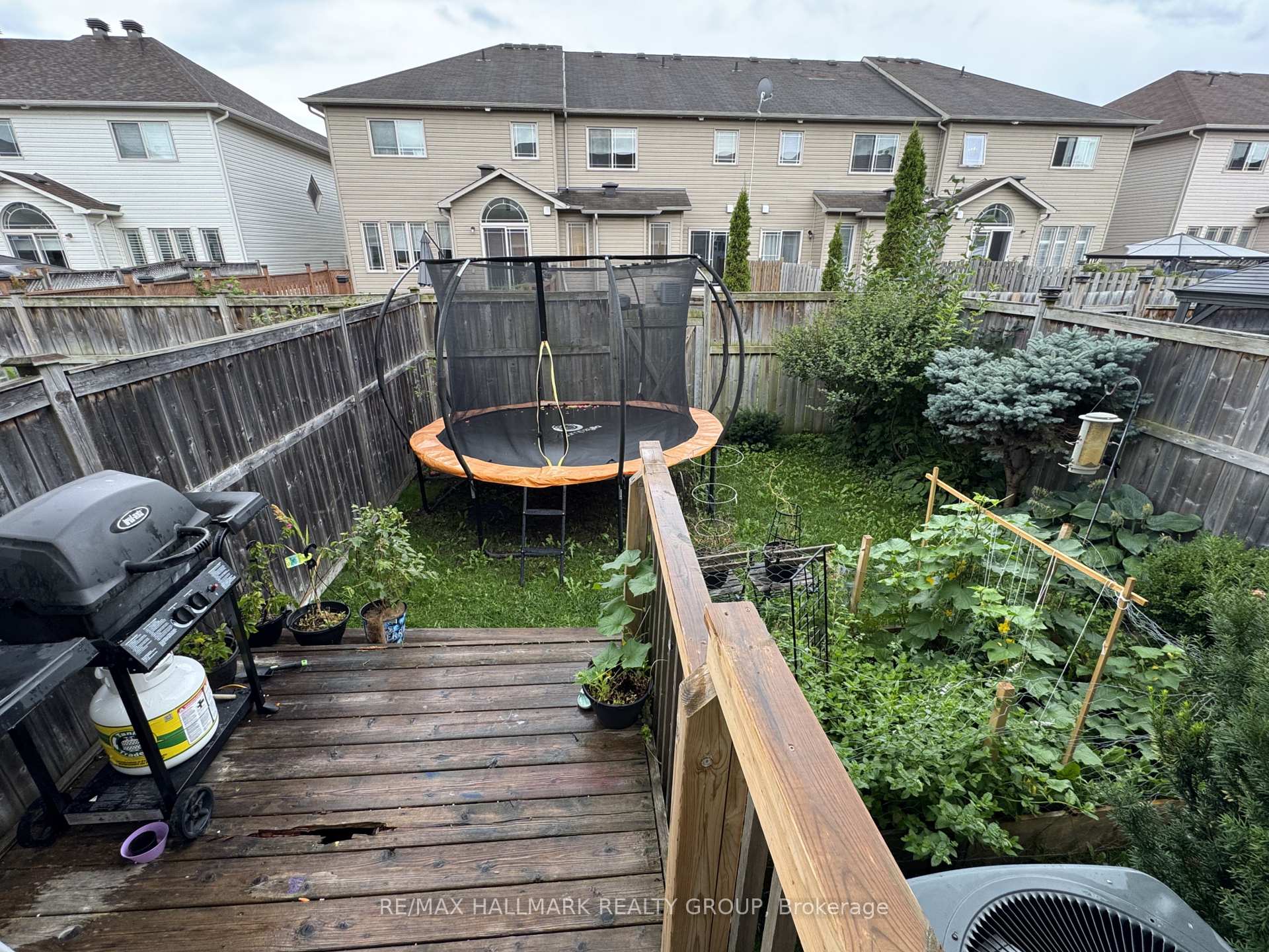Photo 24 of 821 Tabaret Street, Ottawa, Kanata - Emerald Meadows/Trailwest — HOMEH