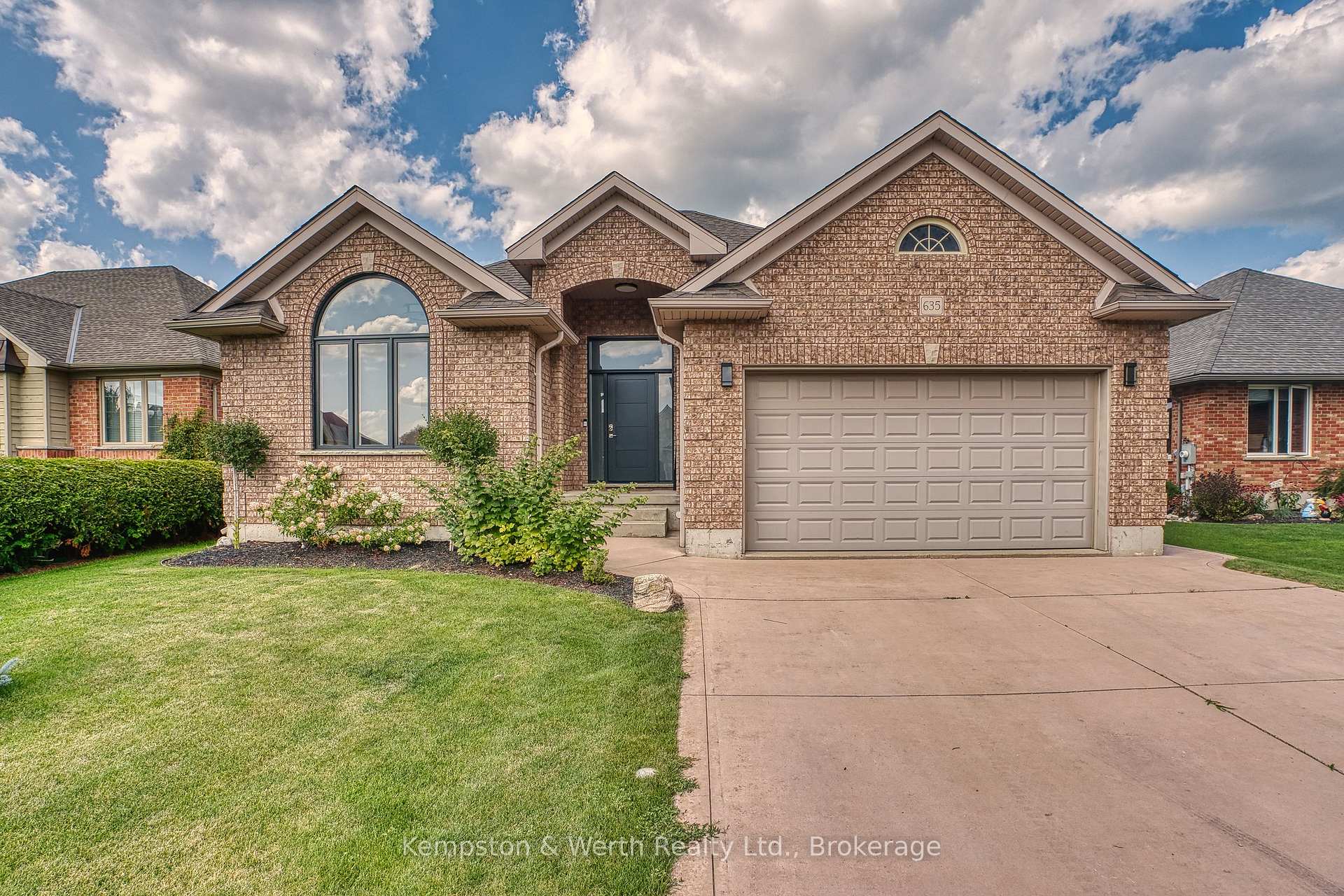Photo of 635 Riverview Drive