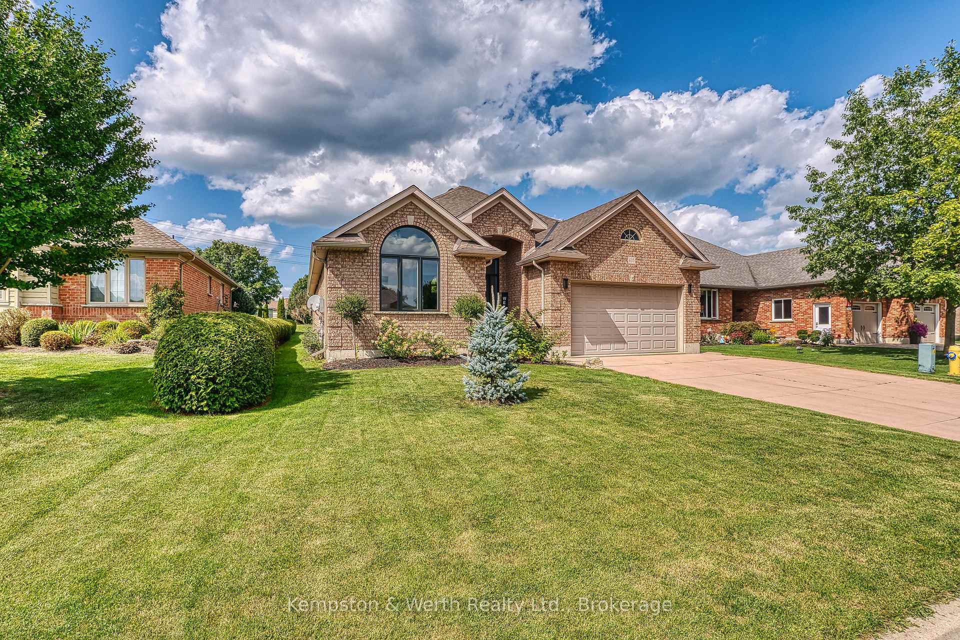 Photo 2 of 635 Riverview Drive, North Perth, Listowel — HOMEH