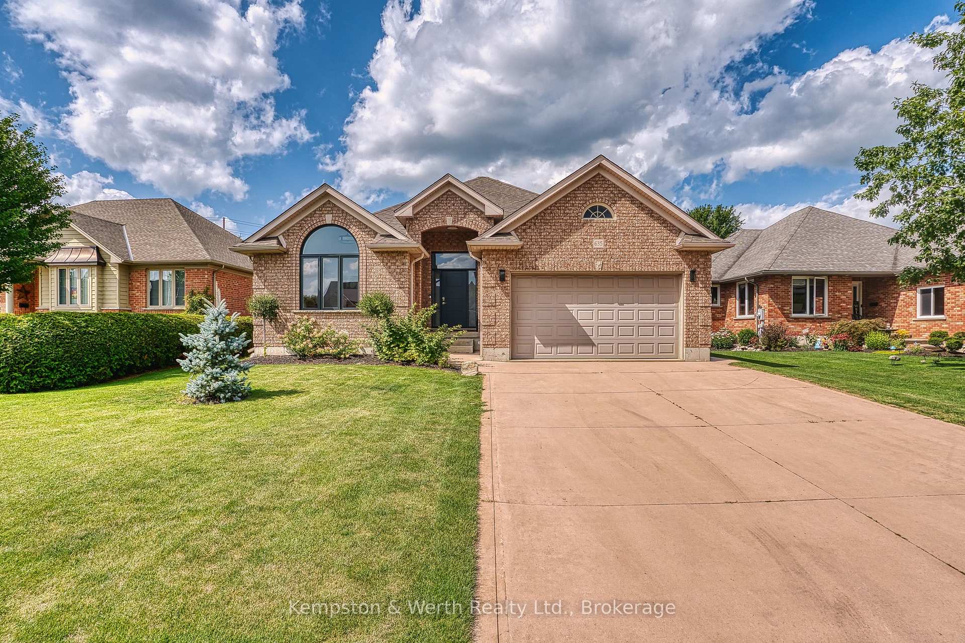 Photo 3 of 635 Riverview Drive, North Perth, Listowel — HOMEH