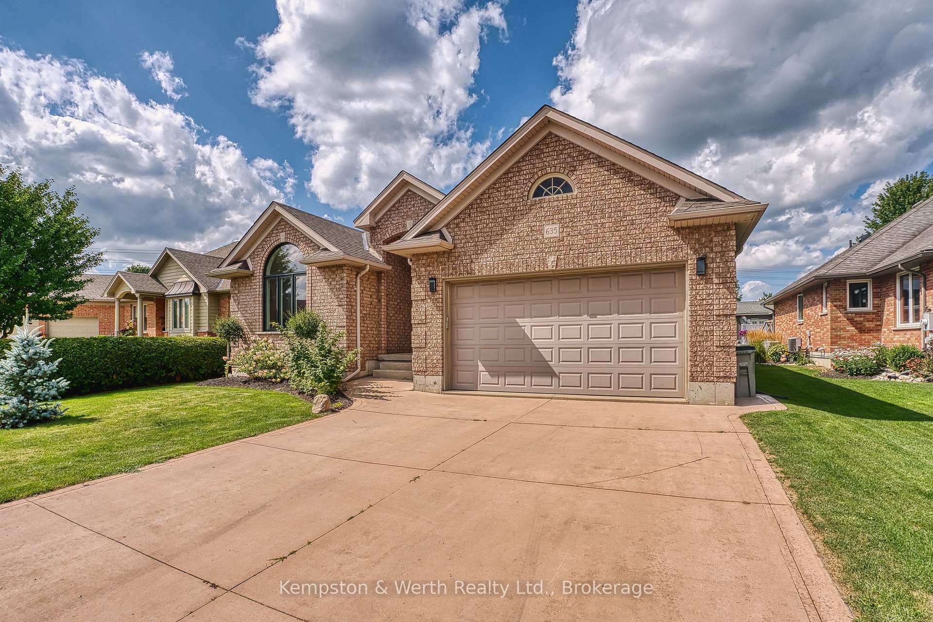 Photo 5 of 635 Riverview Drive, North Perth, Listowel — HOMEH
