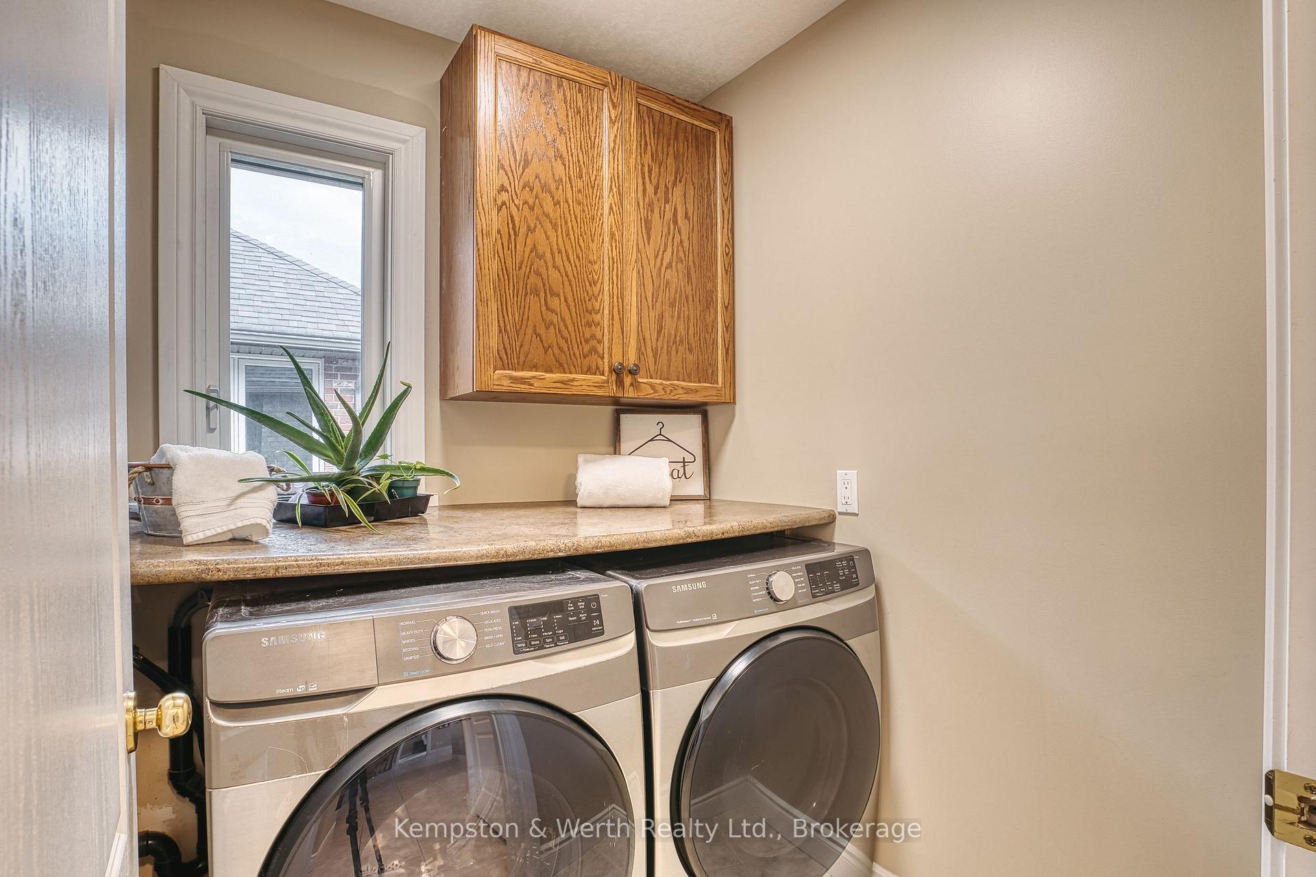 Photo 20 of 635 Riverview Drive, North Perth, Listowel — HOMEH