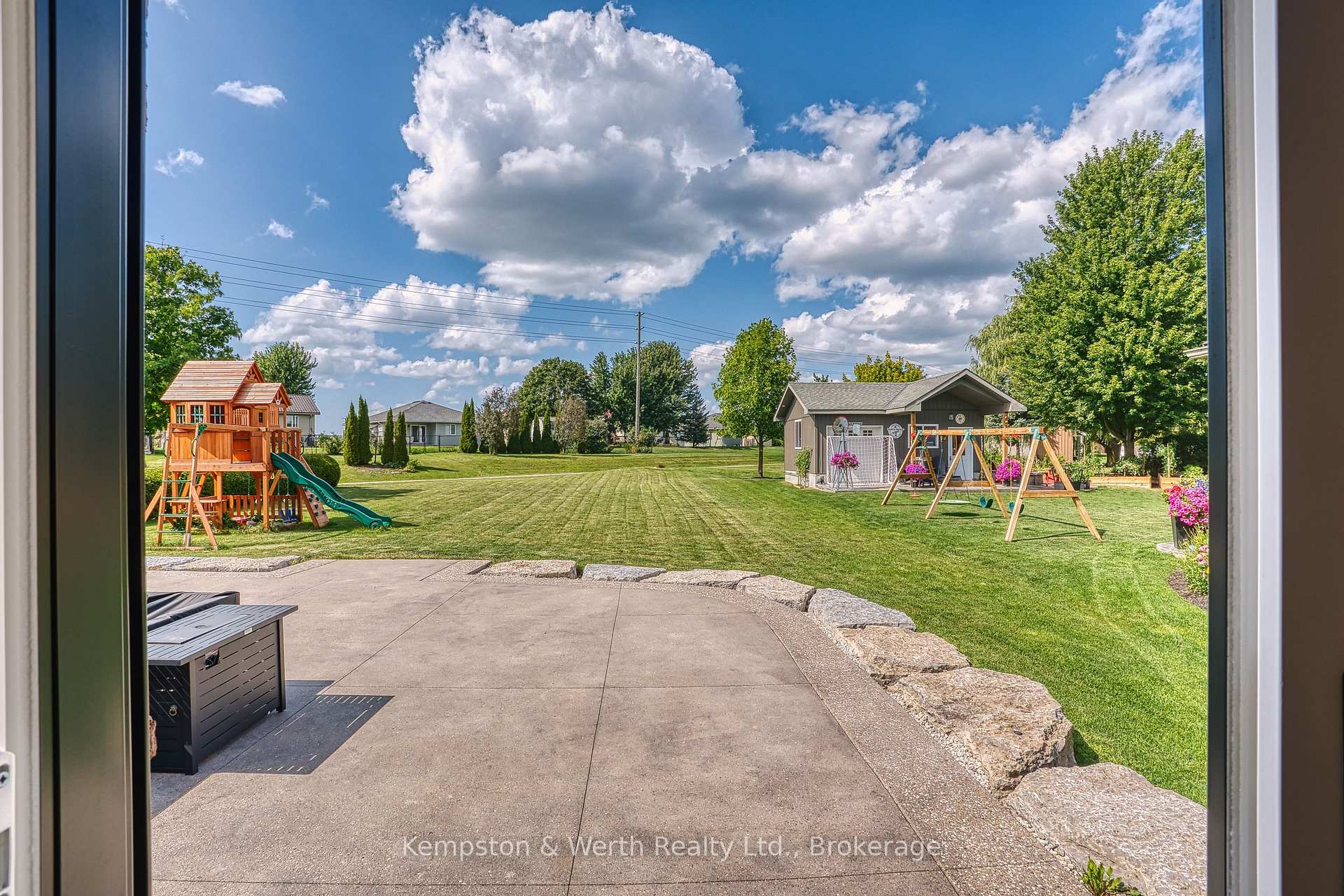 Photo 21 of 635 Riverview Drive, North Perth, Listowel — HOMEH