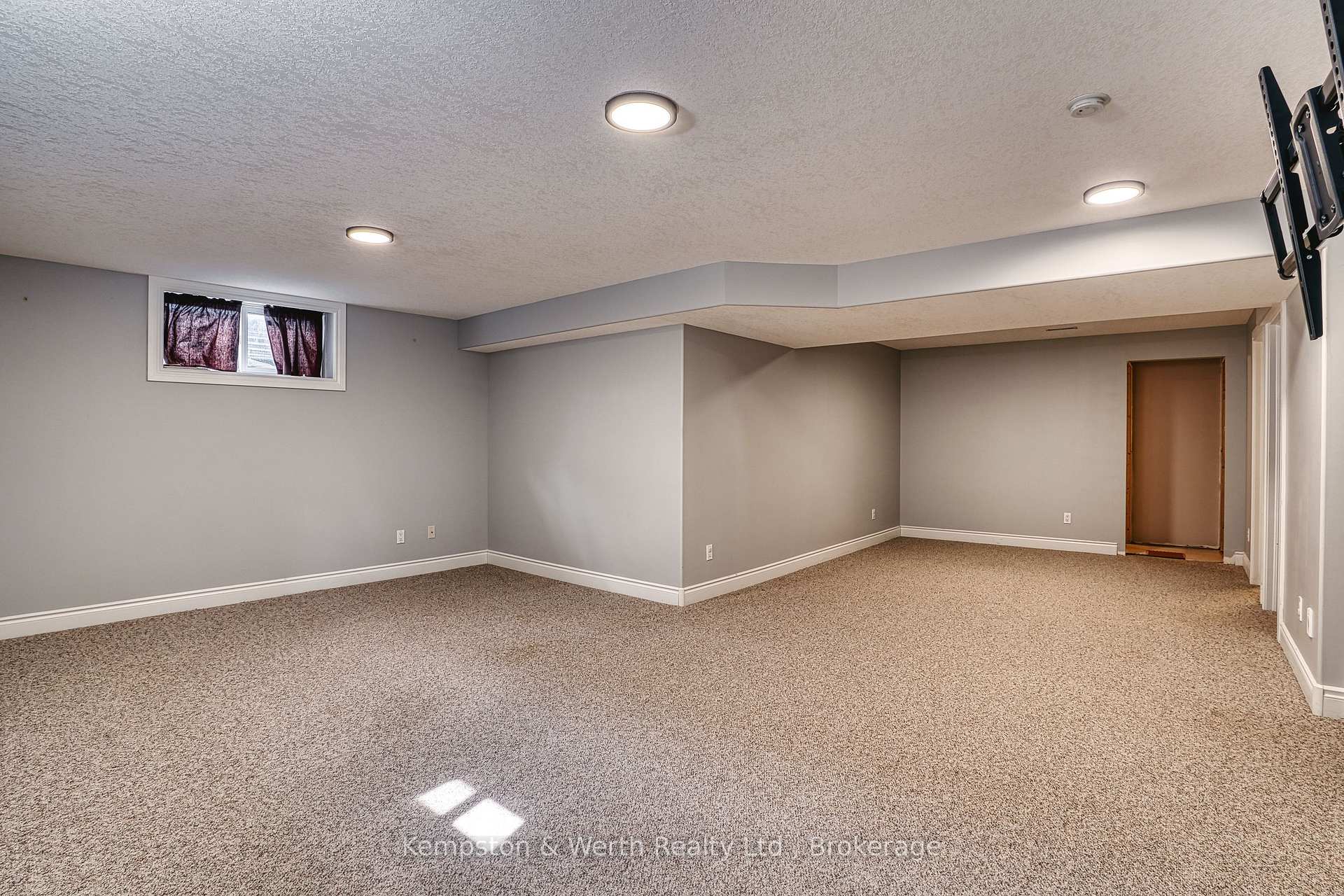 Photo 29 of 635 Riverview Drive, North Perth, Listowel — HOMEH