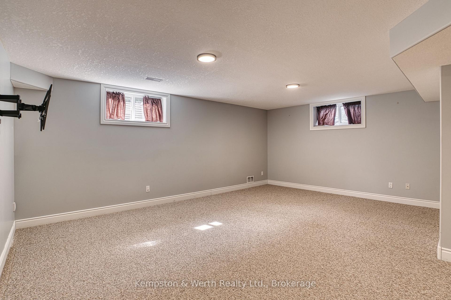 Photo 30 of 635 Riverview Drive, North Perth, Listowel — HOMEH