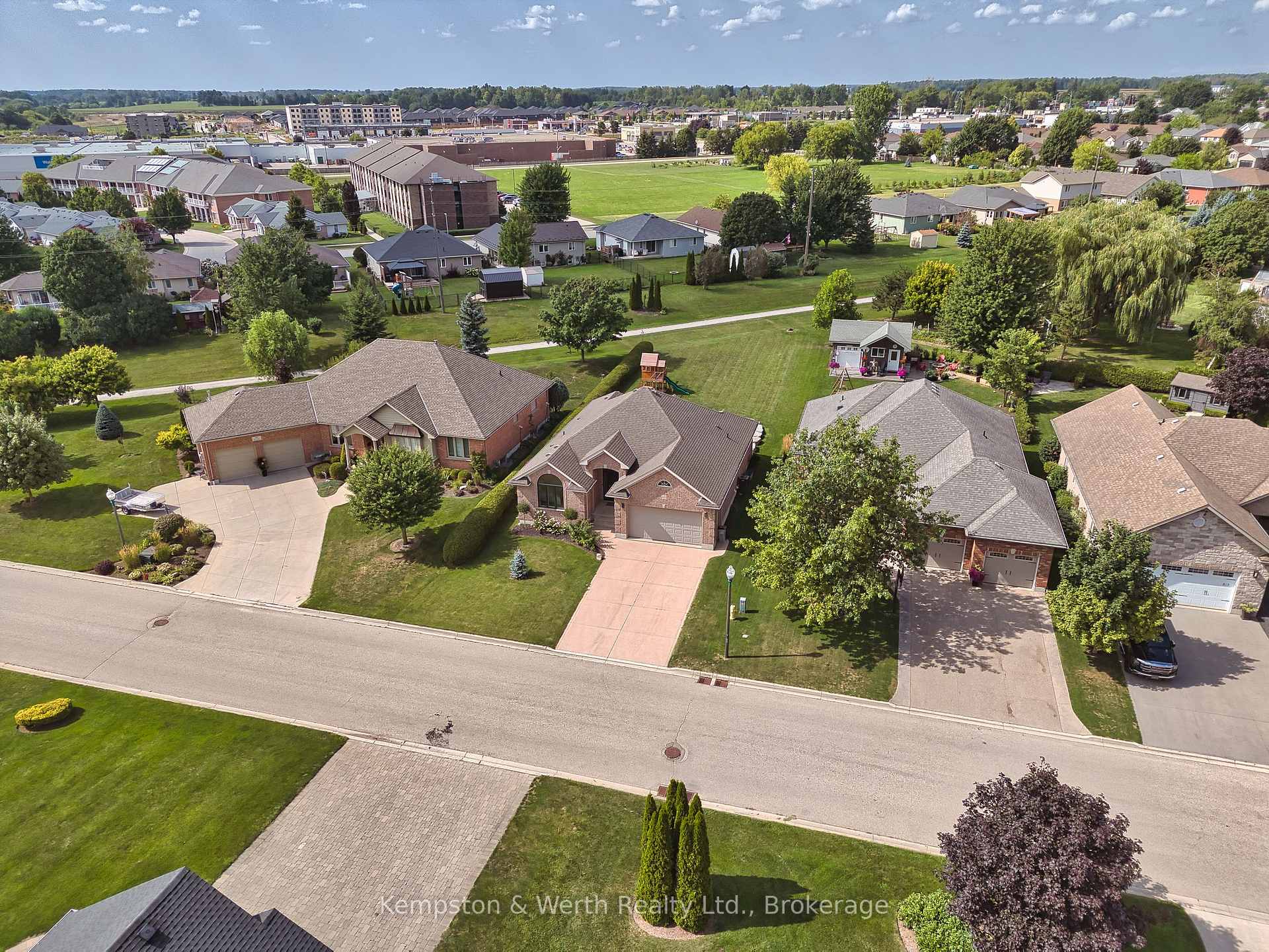 Photo 42 of 635 Riverview Drive, North Perth, Listowel — HOMEH